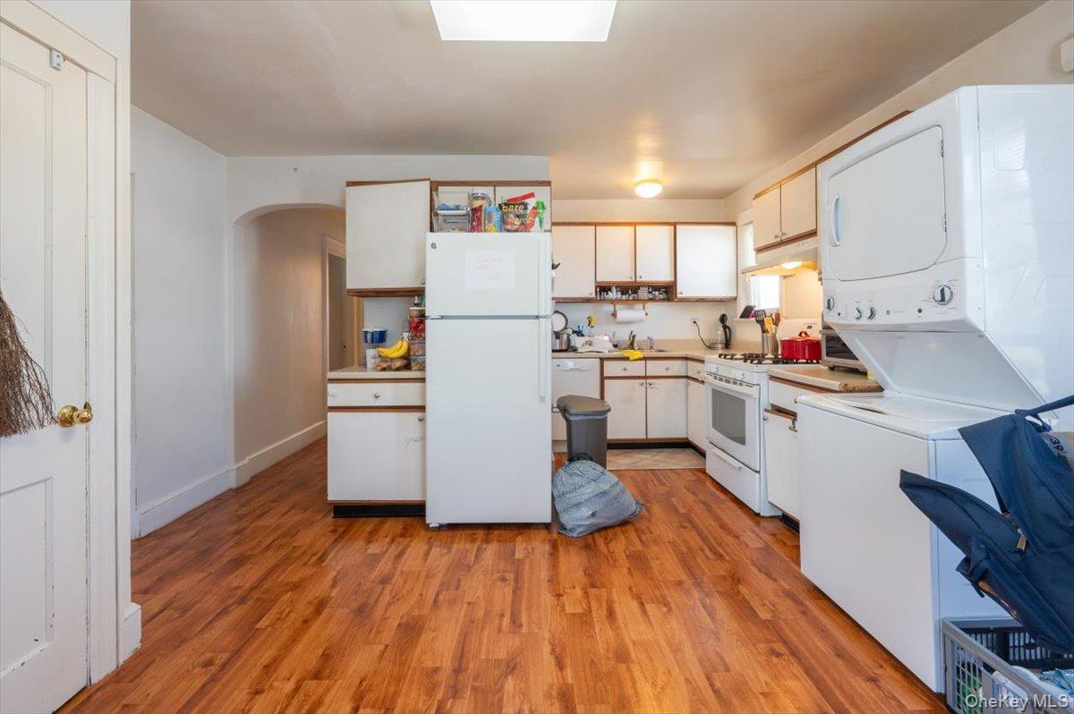 31 4th Street, Glen Cove, NY 11542