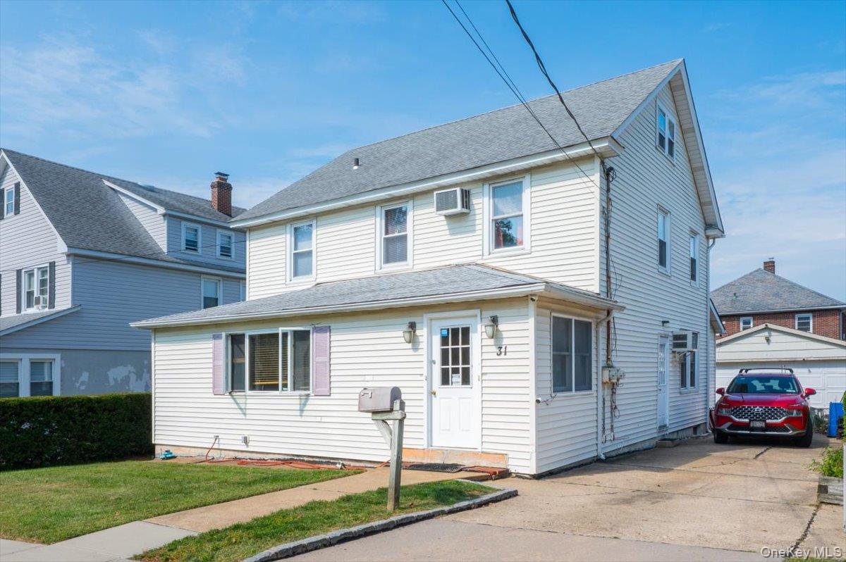 31 4th Street, Glen Cove, NY 11542