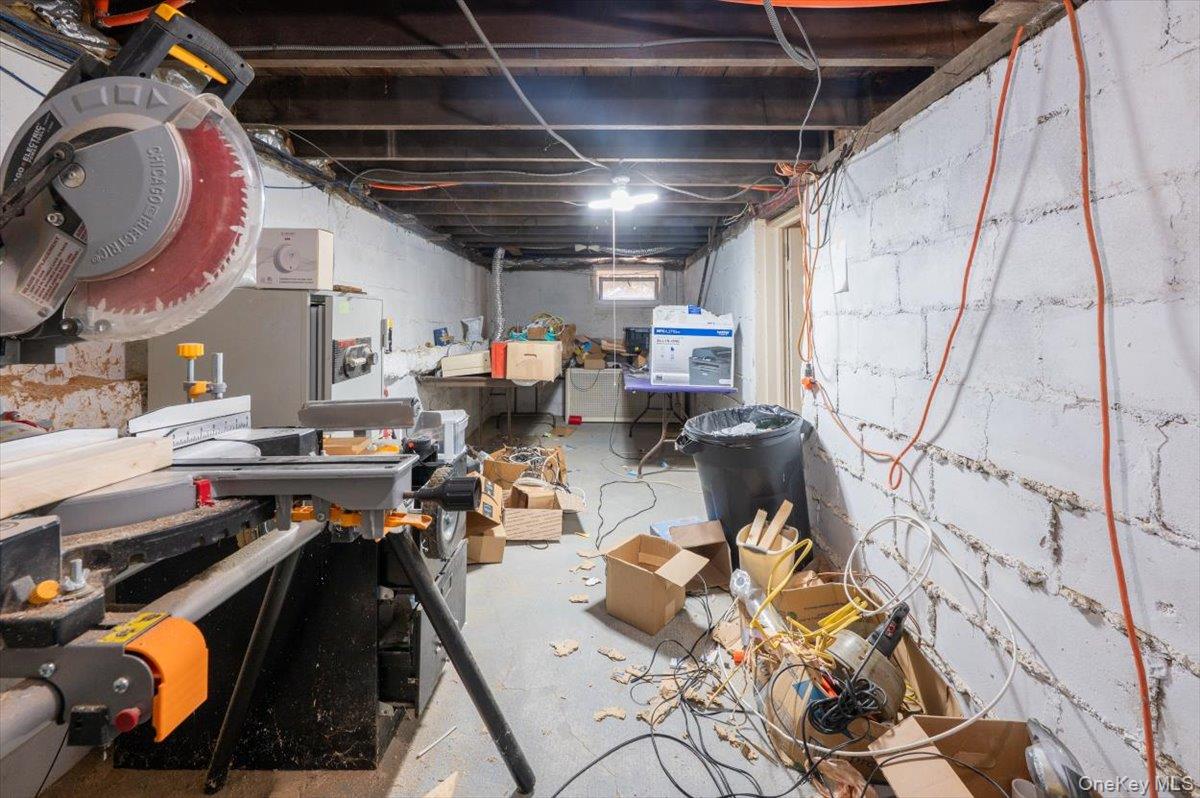 31 4th Street, Glen Cove, NY 11542