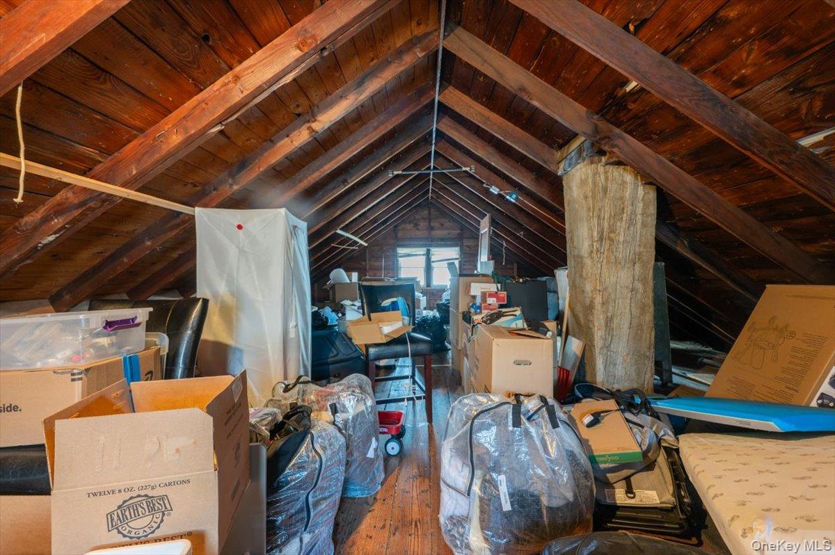 31 4th Street, Glen Cove, NY 11542