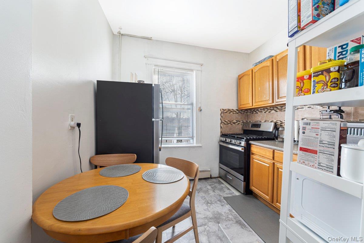 22 Jones Place # 1st Flr, Yonkers, NY 10703