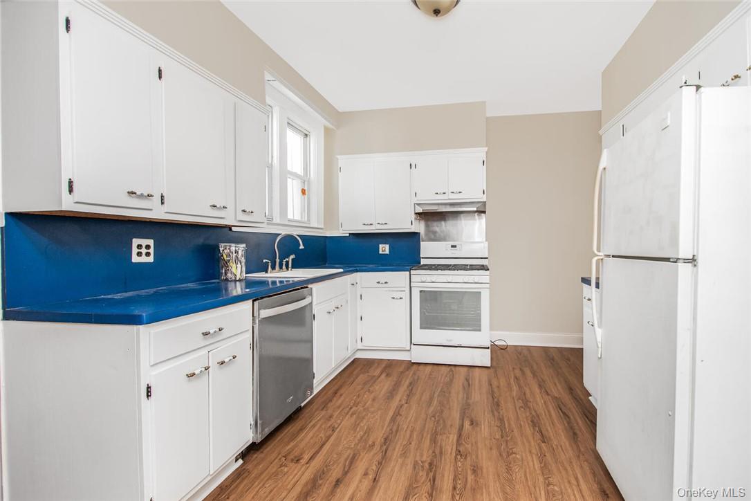 115 East 235th Street, Bronx, NY 10470