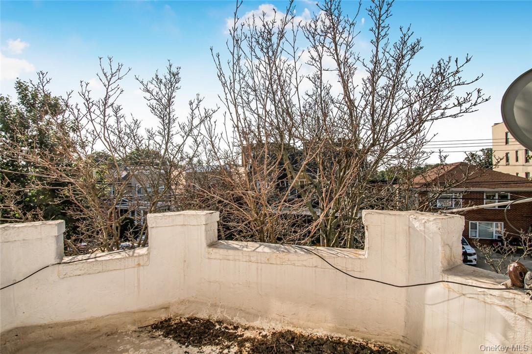 115 East 235th Street, Bronx, NY 10470