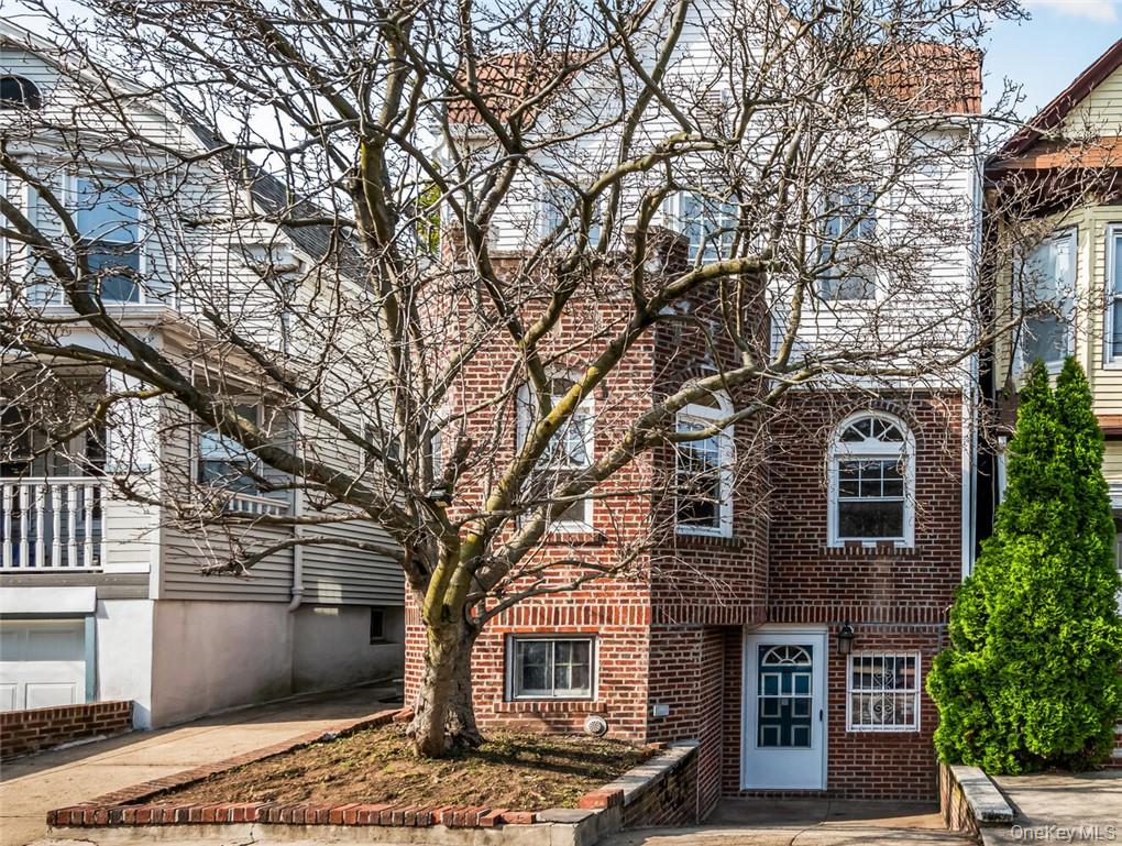 115 East 235th Street, Bronx, NY 10470