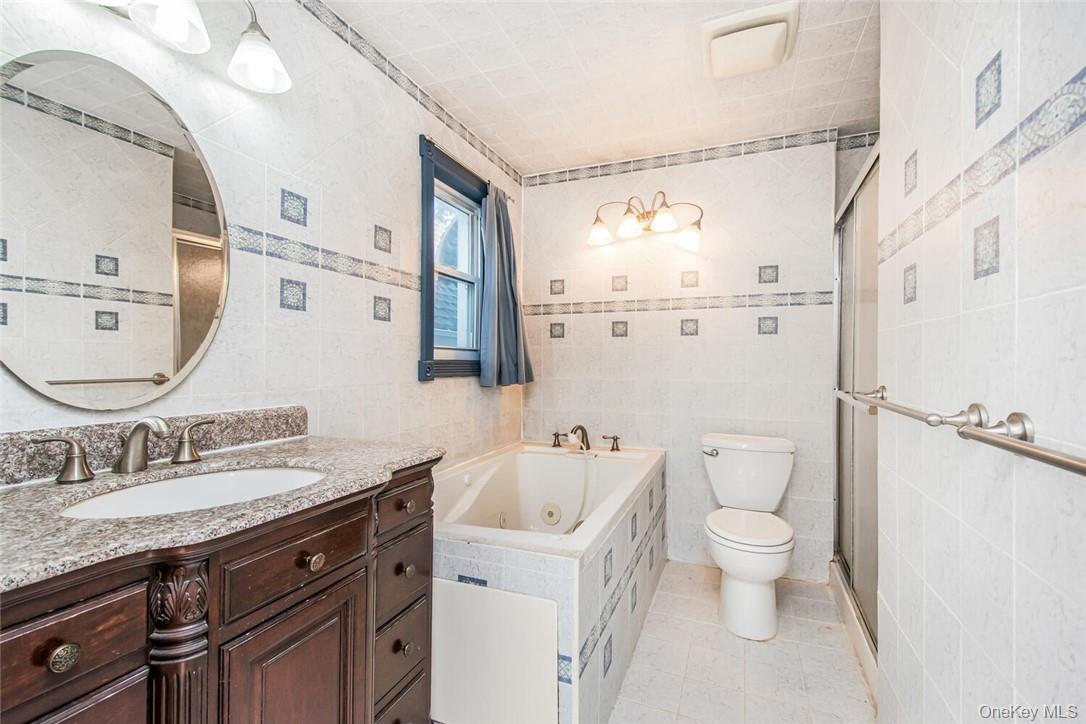 115 East 235th Street, Bronx, NY 10470