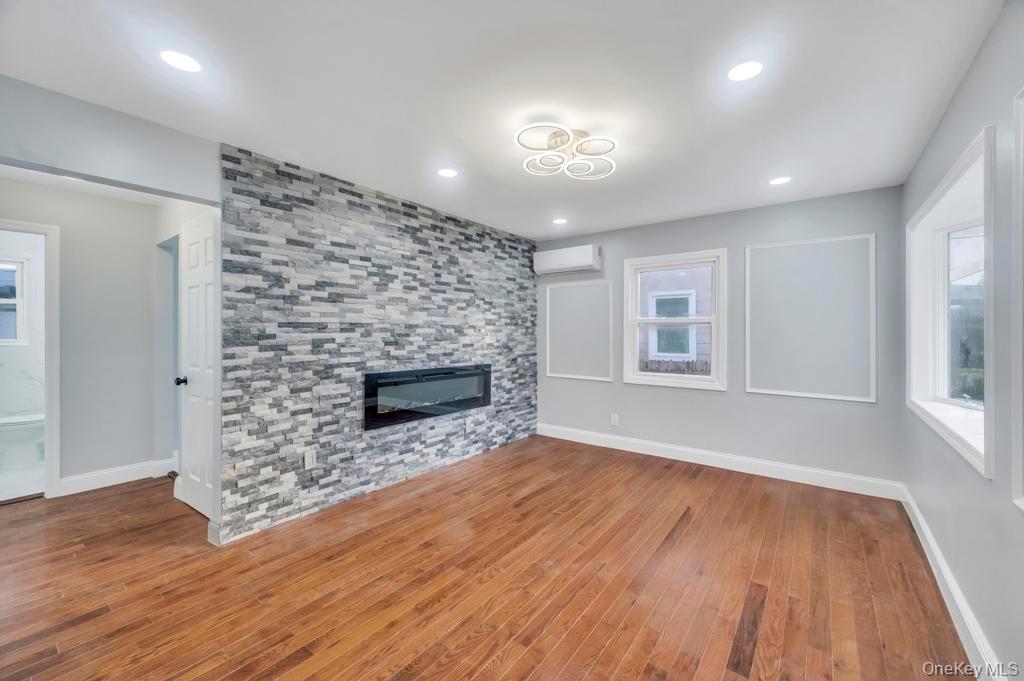 23 Franklin Street, Elmont, NY 11003