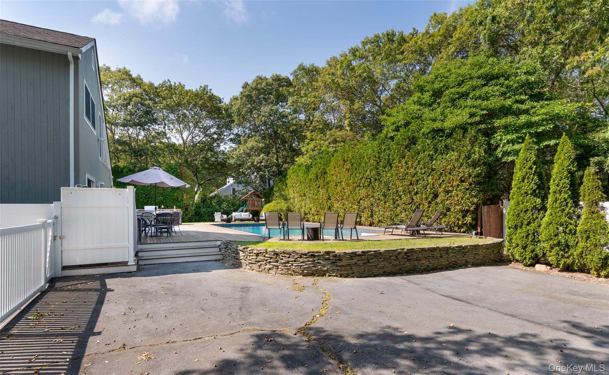 10 Pepi Court, Hampton Bays, NY 11946