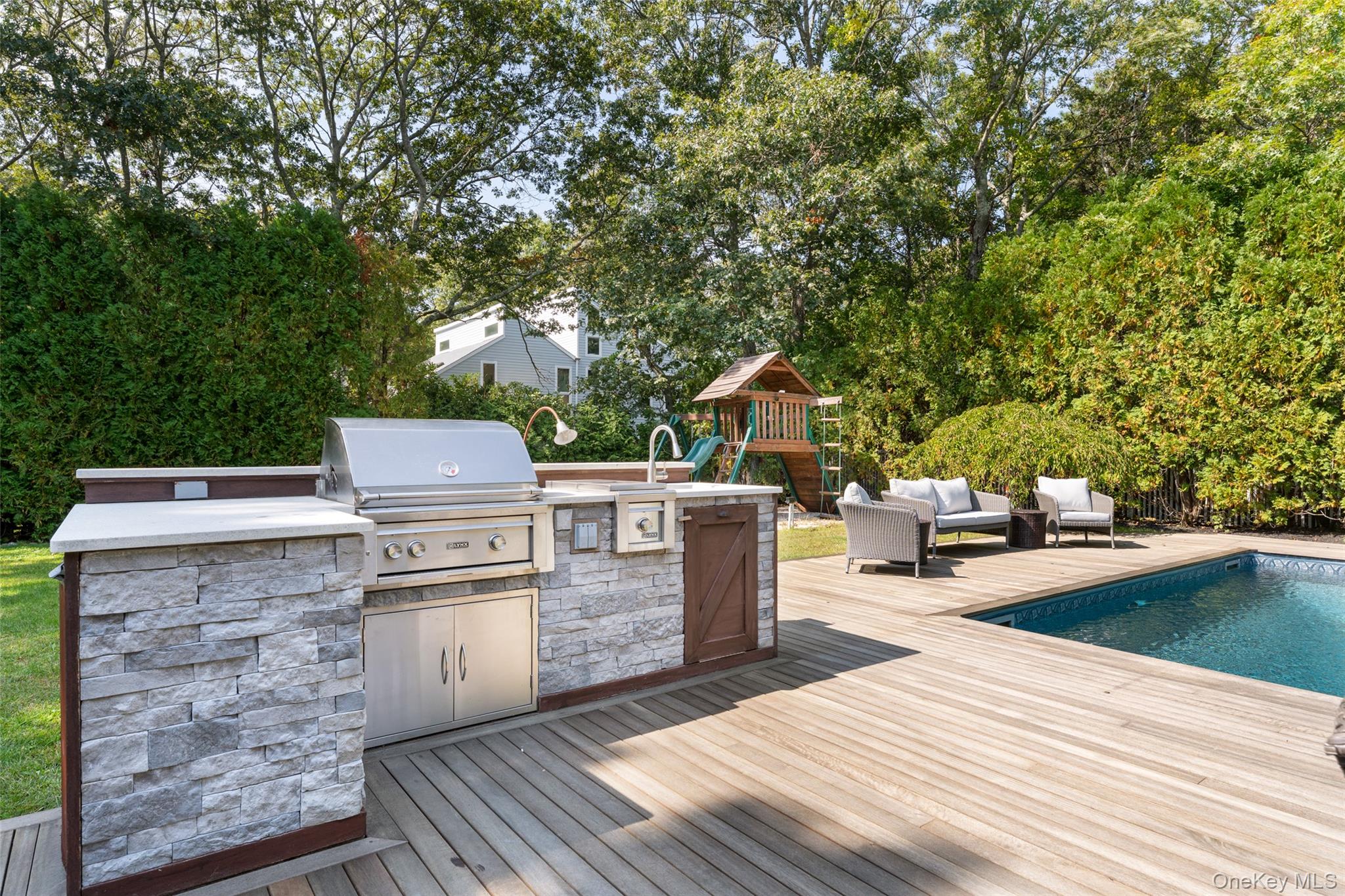 10 Pepi Court, Hampton Bays, NY 11946