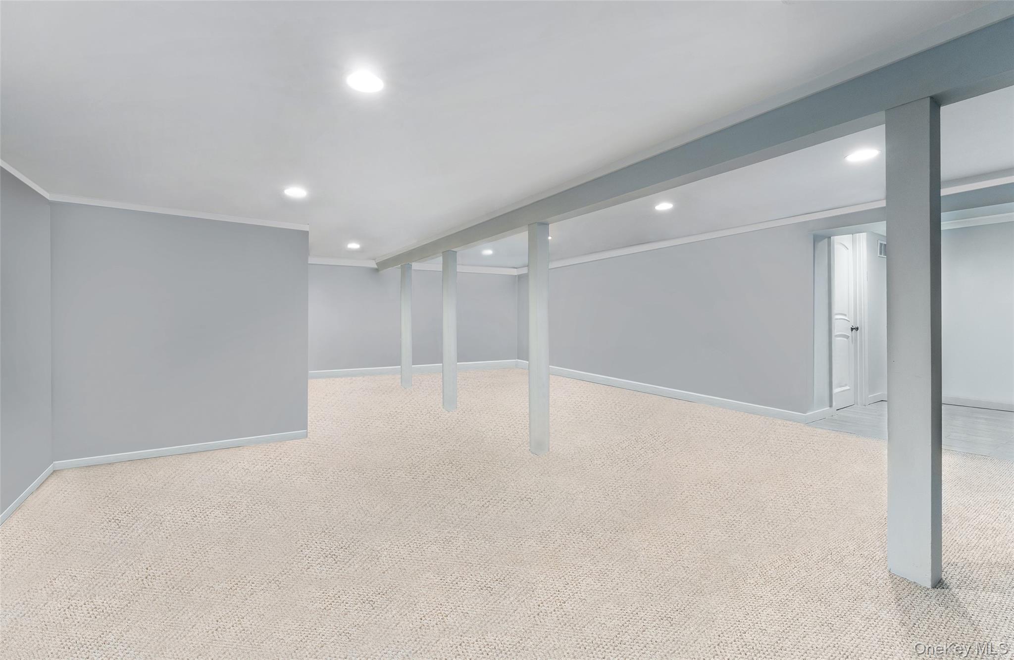 10 Pepi Court, Hampton Bays, NY 11946