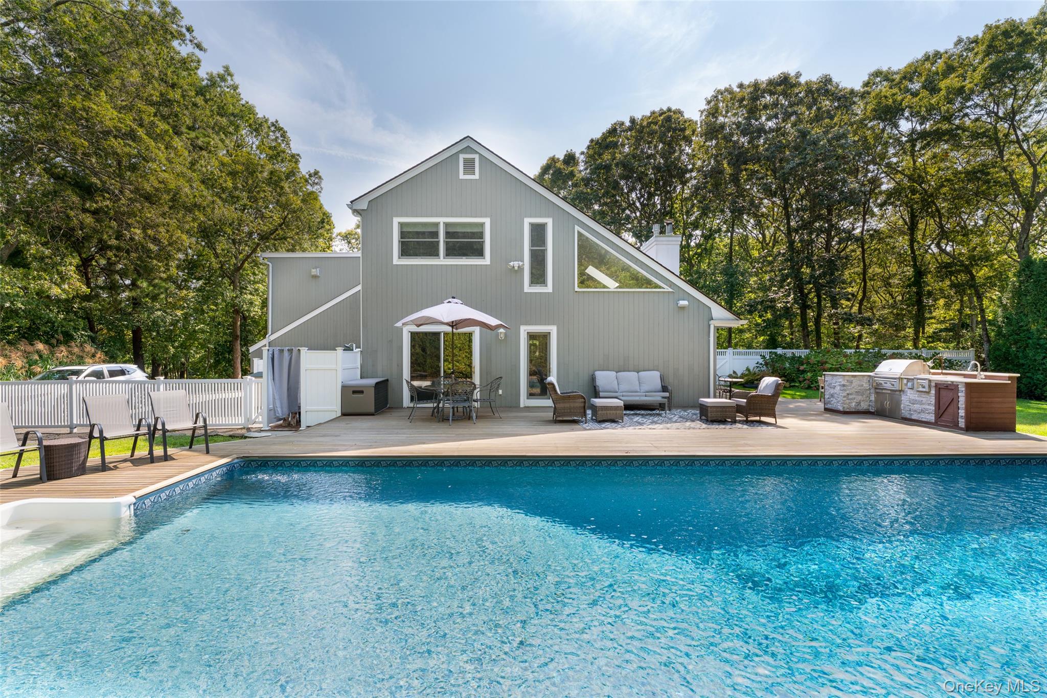 10 Pepi Court, Hampton Bays, NY 11946