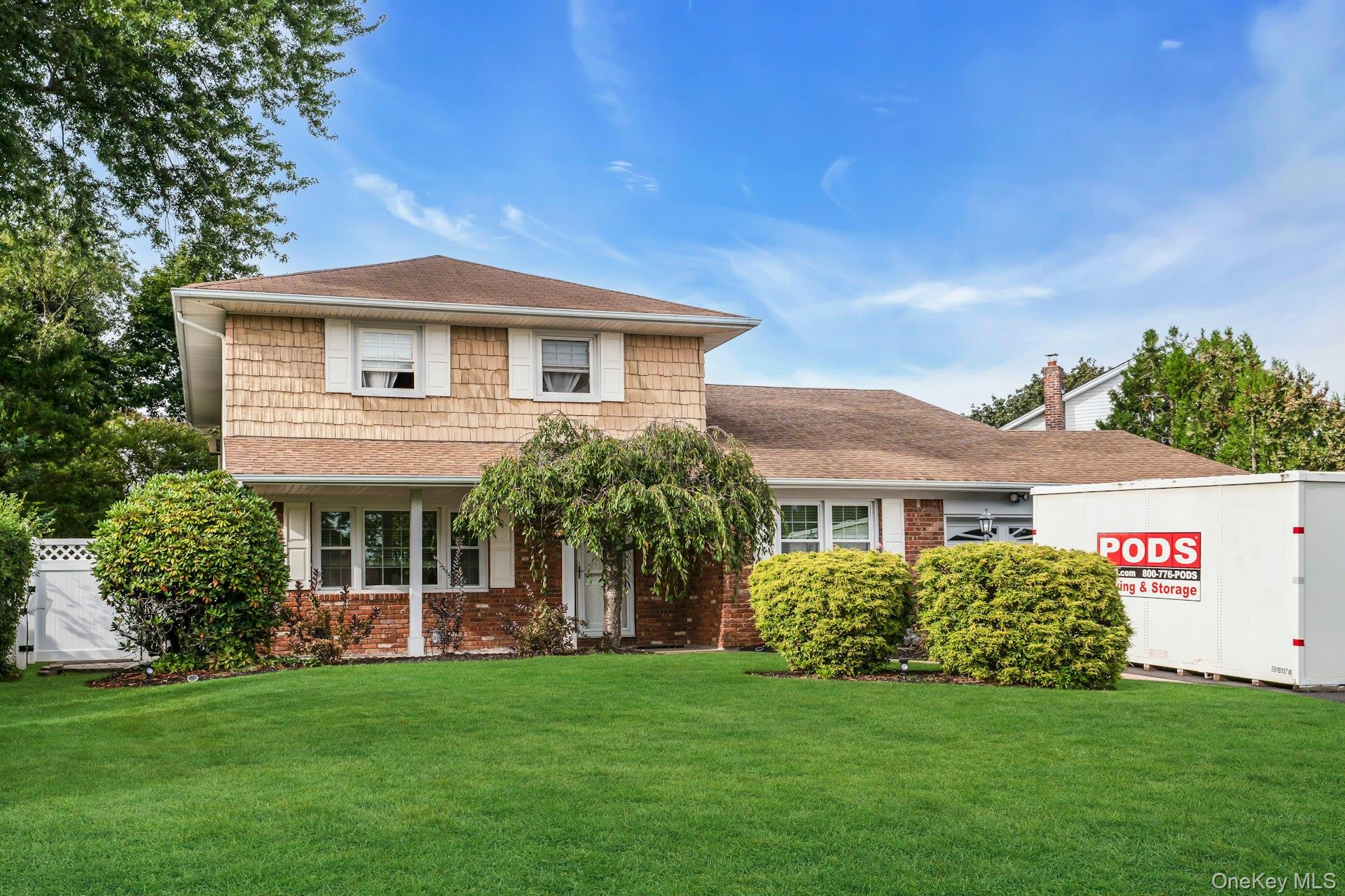 21 E Hill Drive, Smithtown, NY 11787