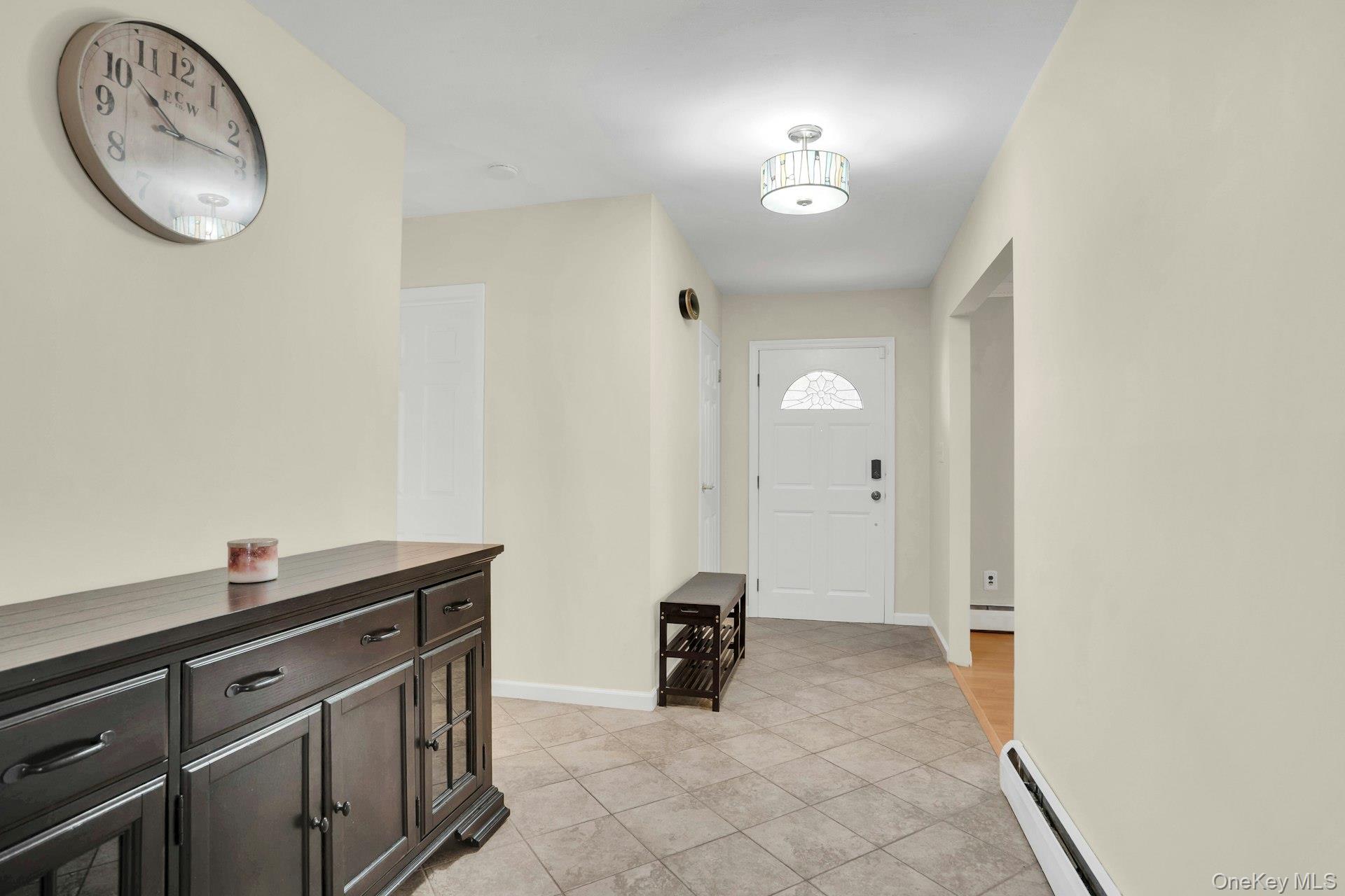 21 E Hill Drive, Smithtown, NY 11787