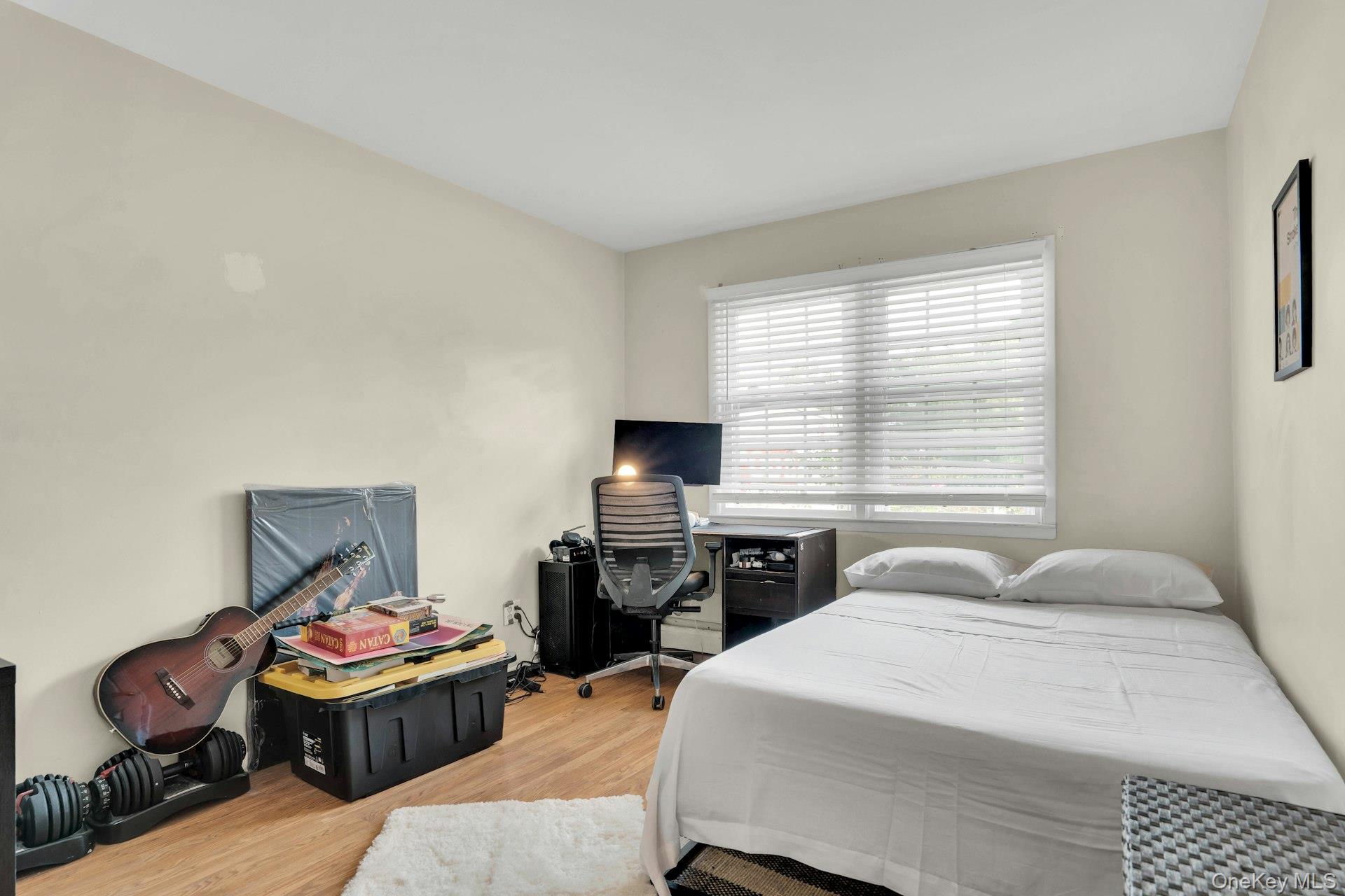 21 E Hill Drive, Smithtown, NY 11787