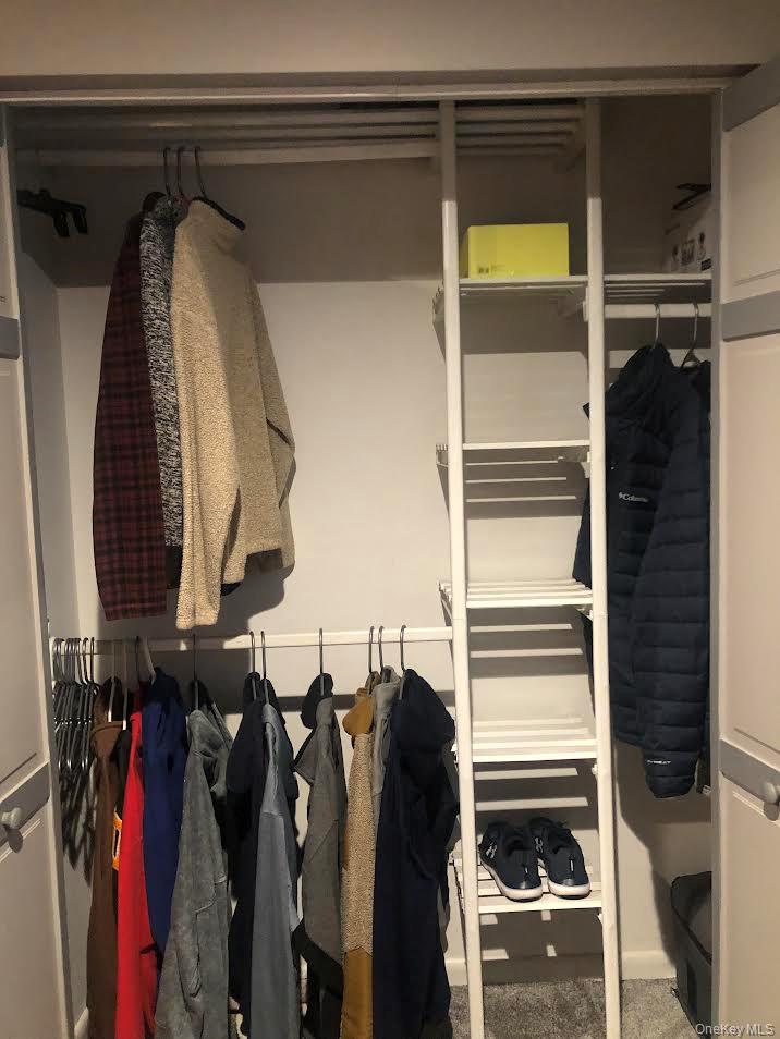 939 Manor Lane, Bay Shore, NY 11706