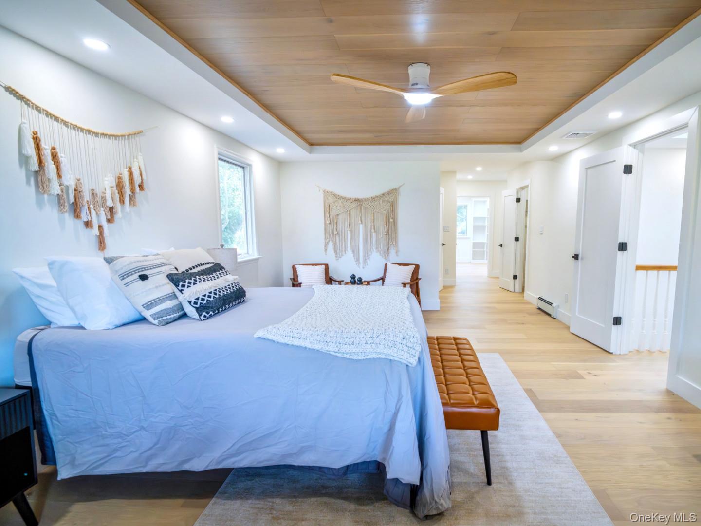 18 Durham Drive, Dix Hills, NY 11746