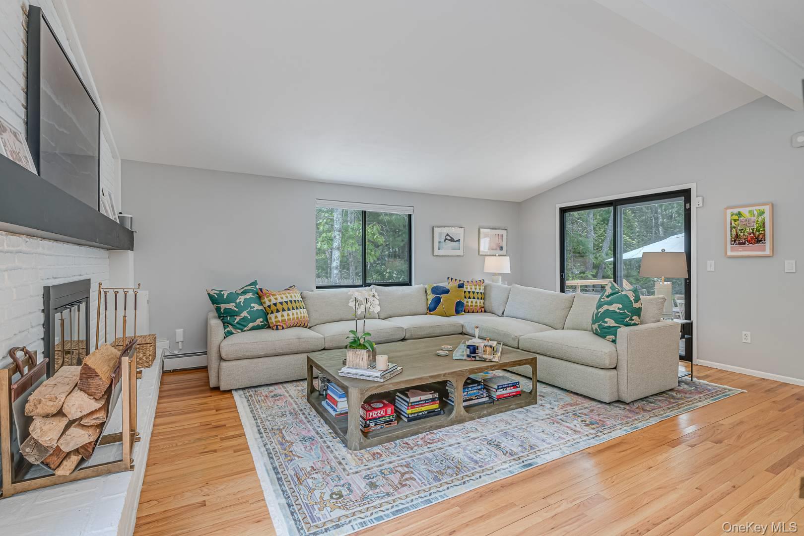 35 Montauk Boulevard, East Hampton, NY 11937