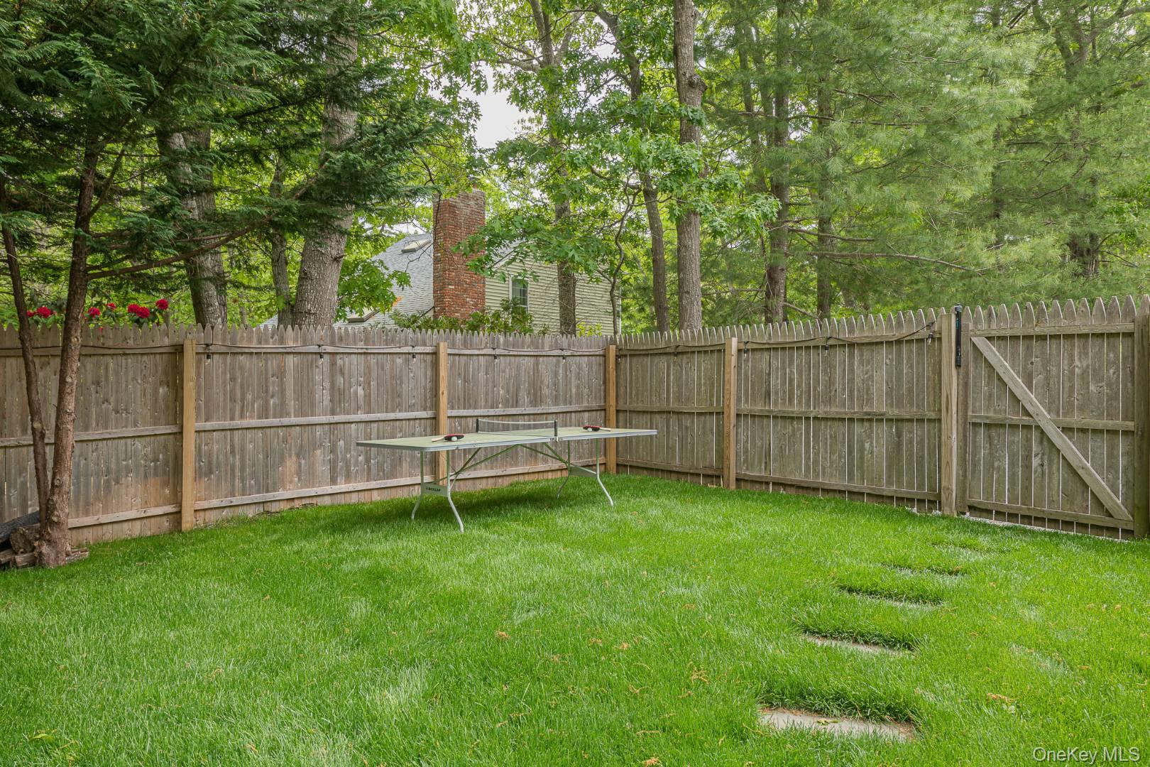 35 Montauk Boulevard, East Hampton, NY 11937