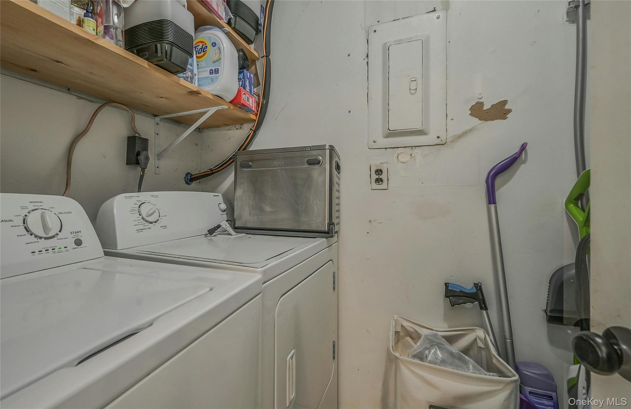 215 Springmeadow Drive # F, Holbrook, NY 11741