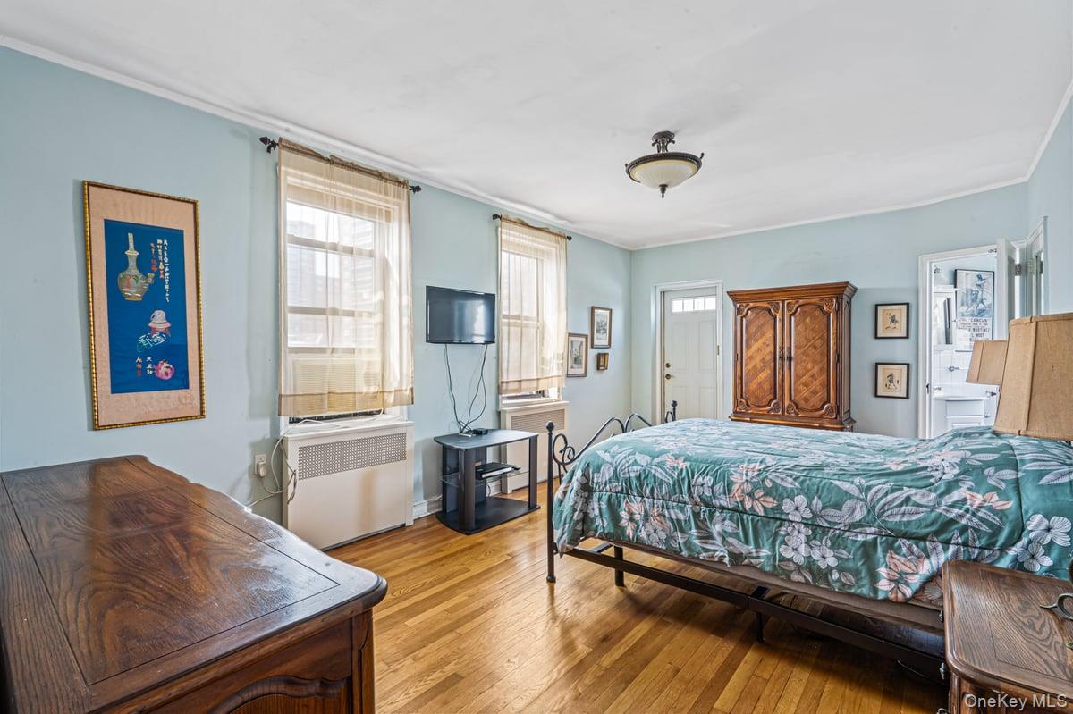 69-40 Yellowstone Boulevard # 608, Forest Hills, NY 11375