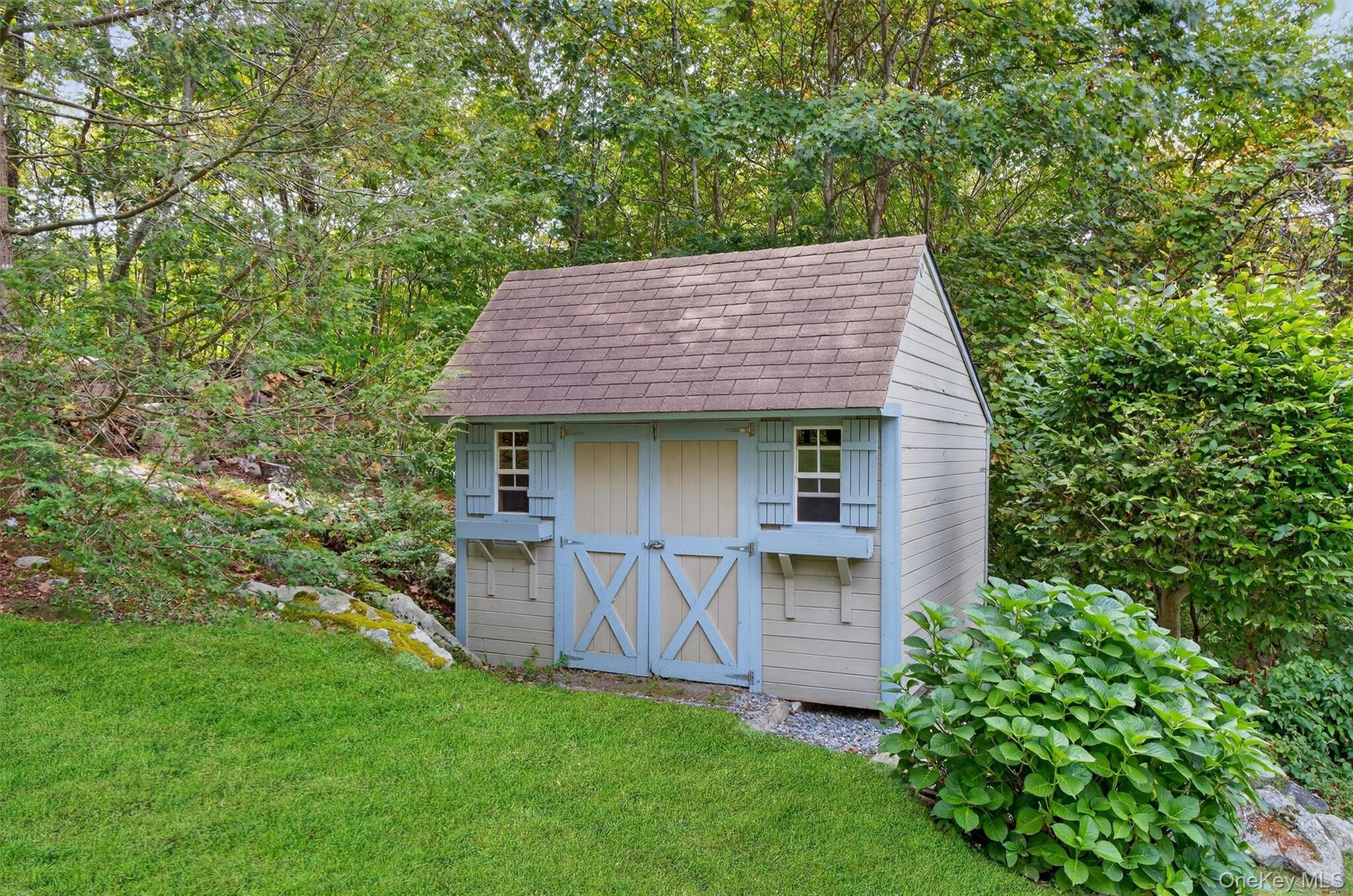 6 Woodcliff Drive, Stormville, NY 12582