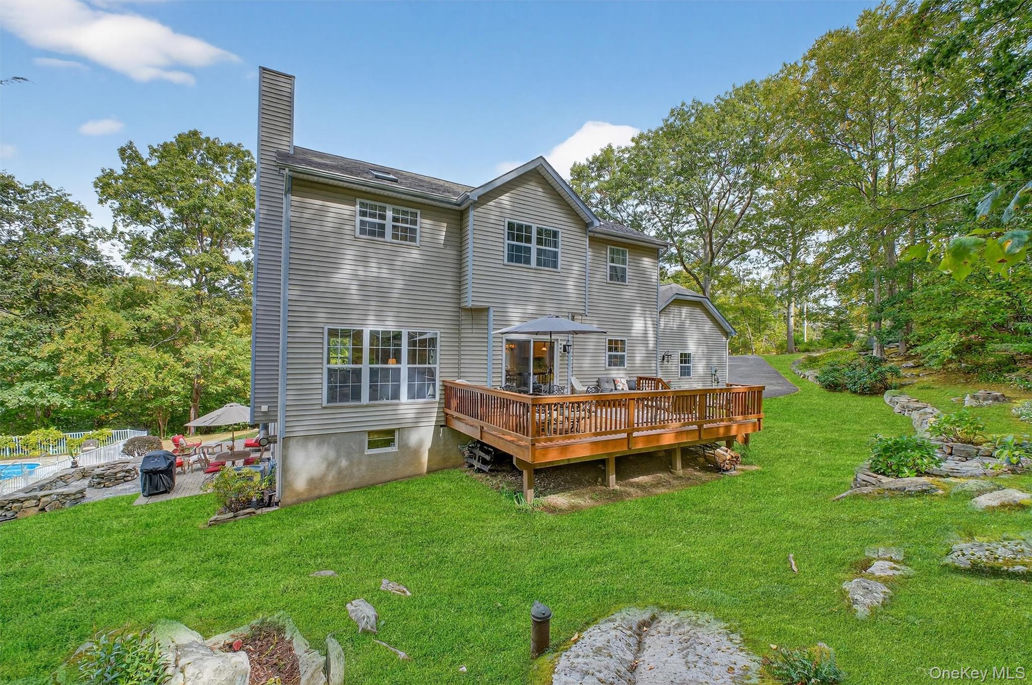 6 Woodcliff Drive, Stormville, NY 12582