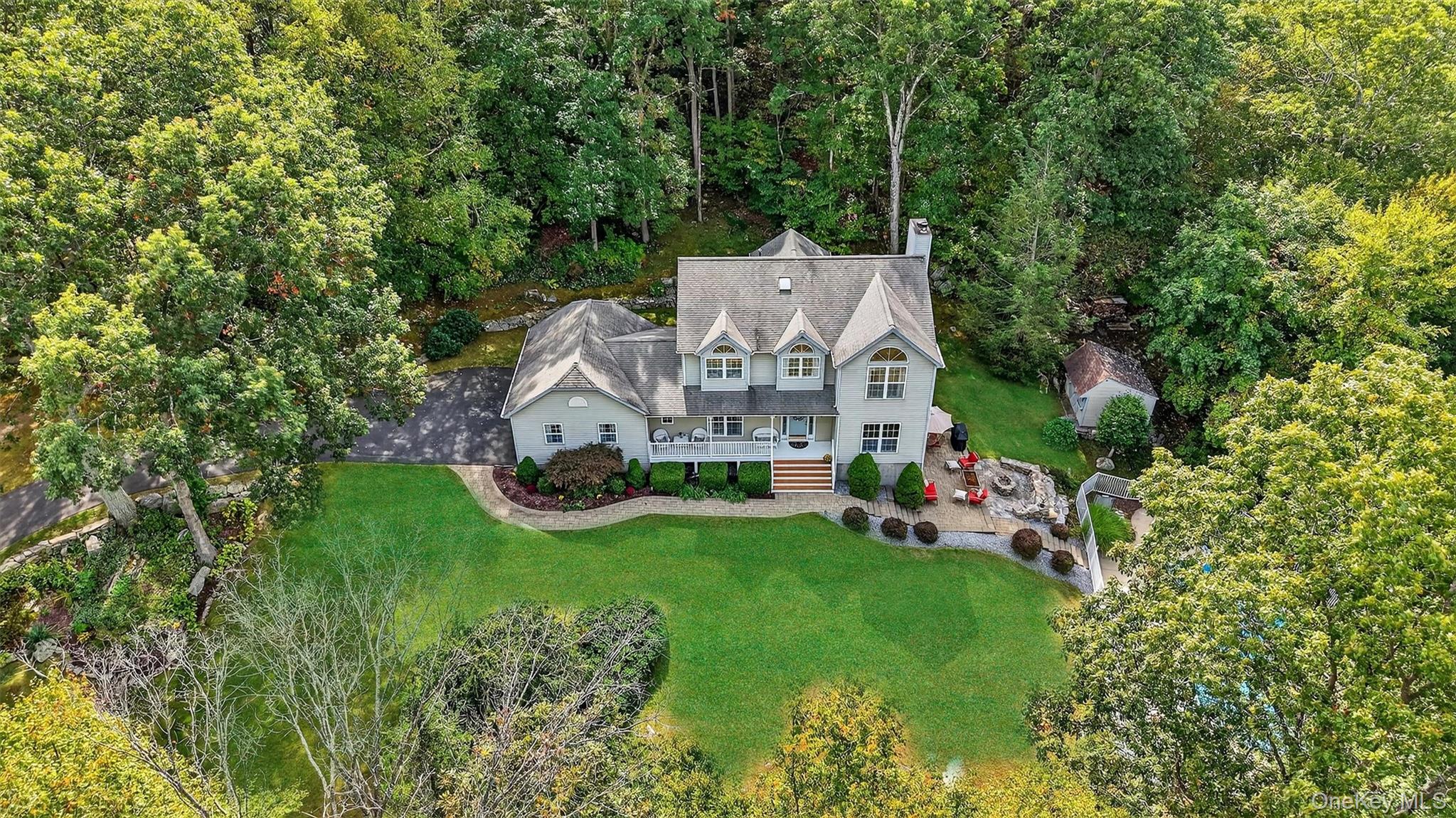 6 Woodcliff Drive, Stormville, NY 12582