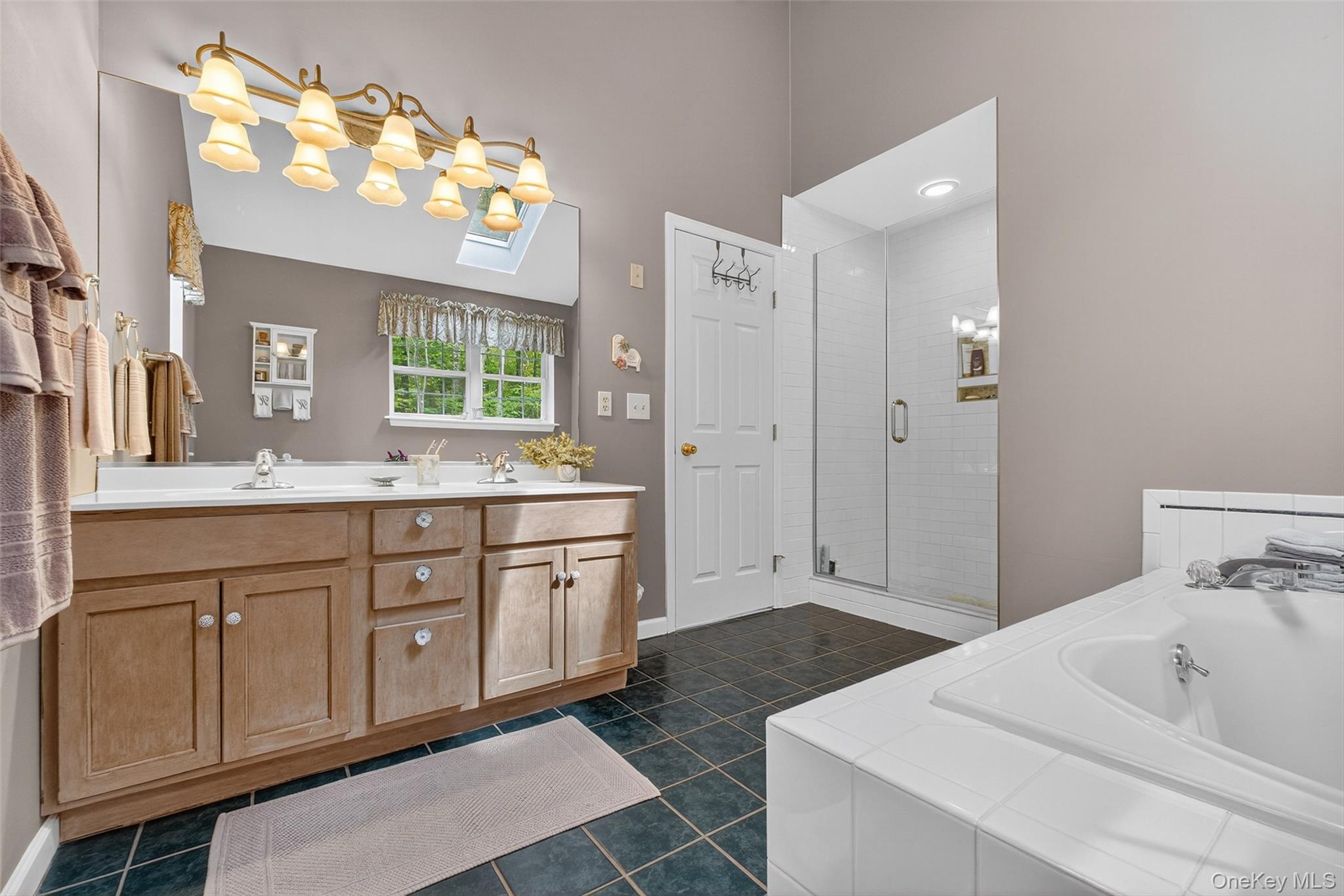 6 Woodcliff Drive, Stormville, NY 12582