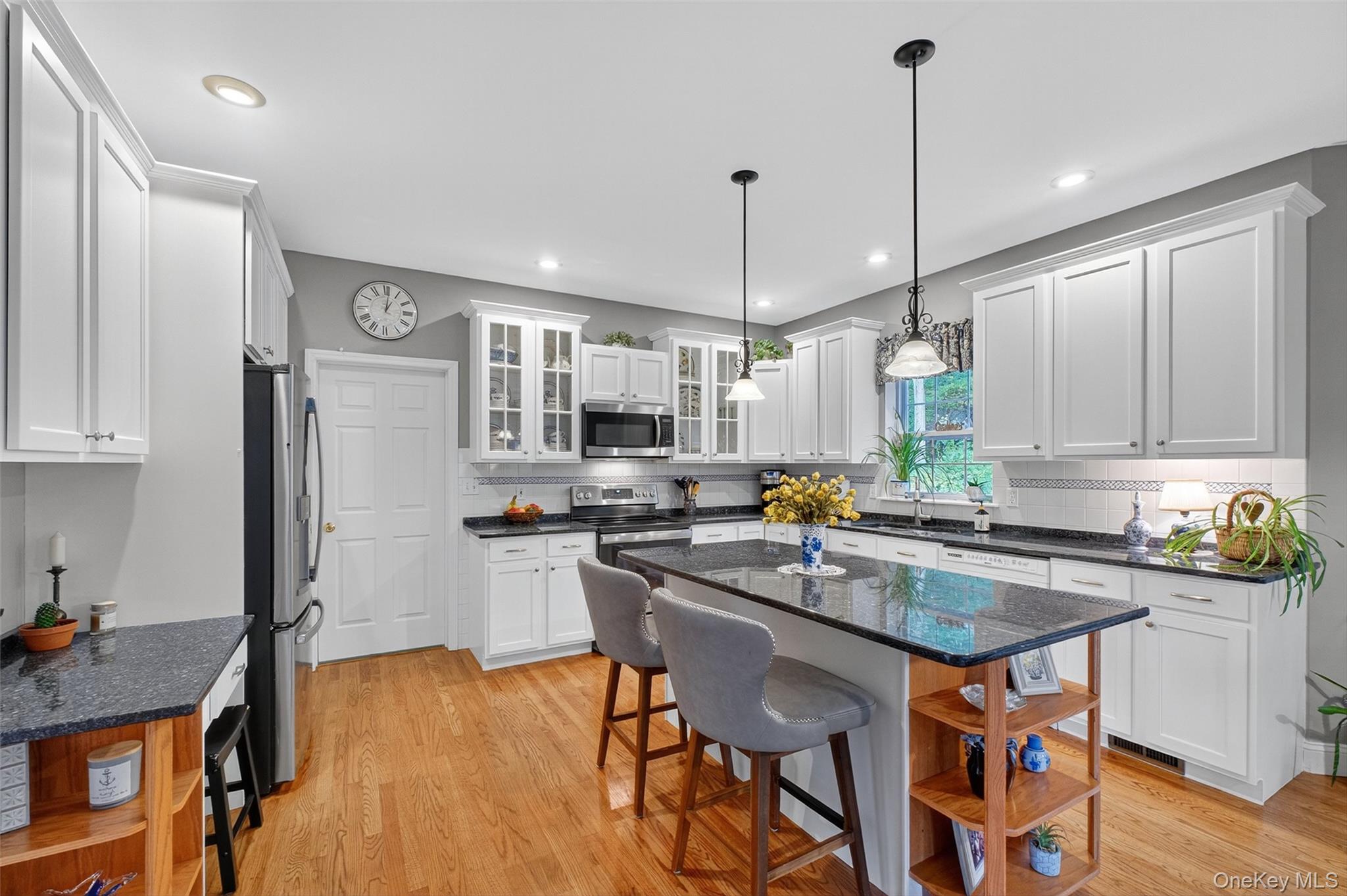 6 Woodcliff Drive, Stormville, NY 12582