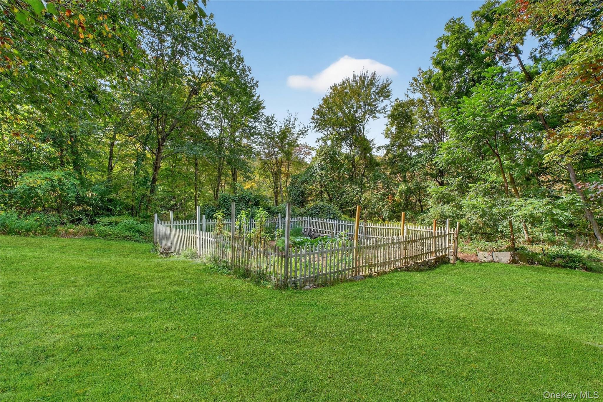 6 Woodcliff Drive, Stormville, NY 12582