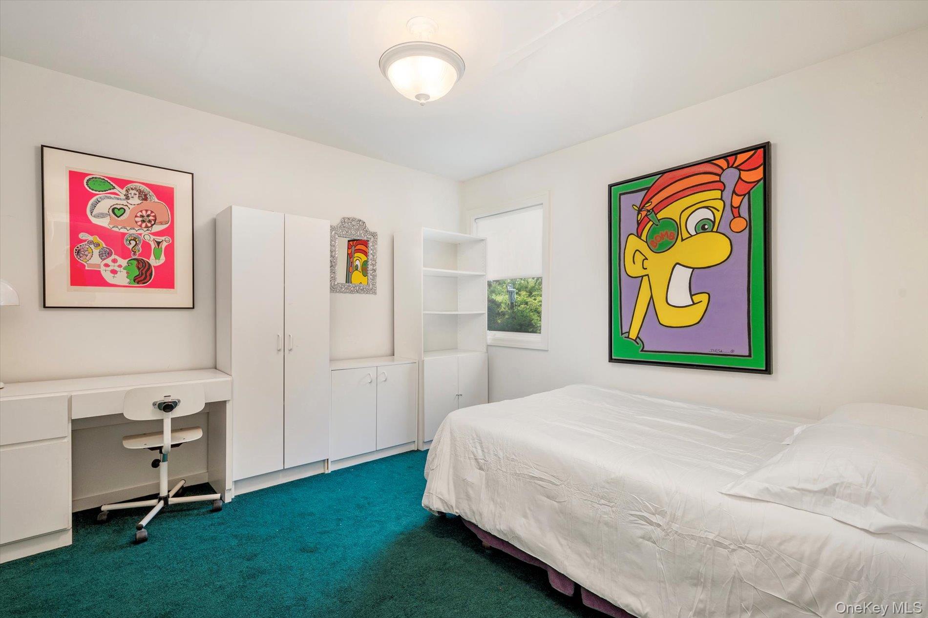 16 Polo Field Lane, Great Neck, NY 11020