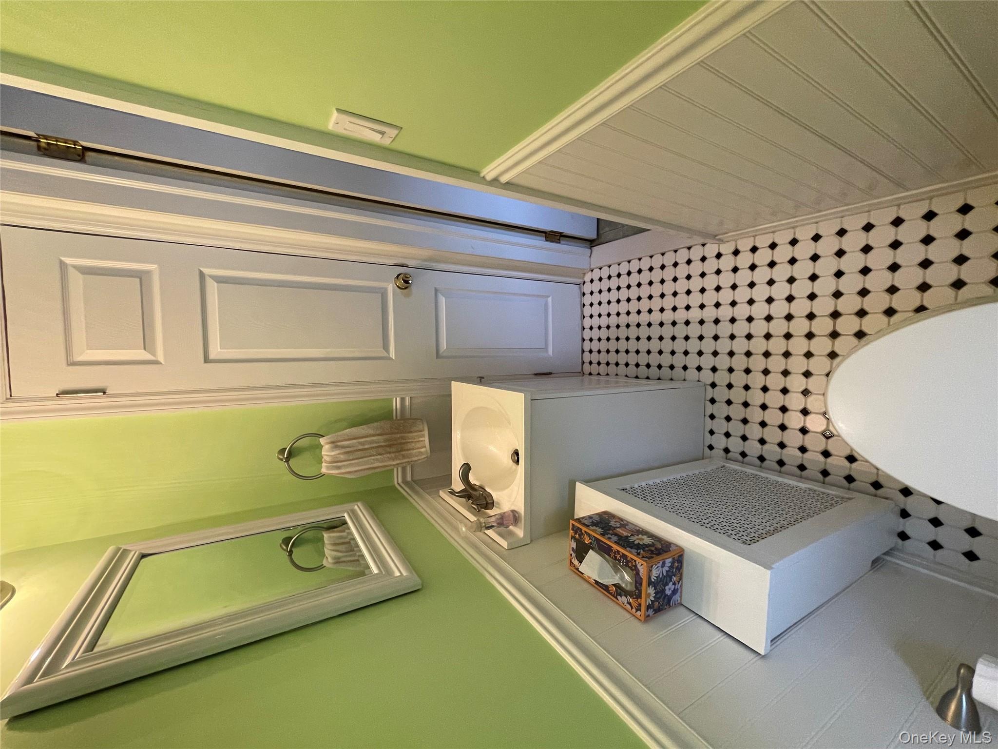 712 De Mott Ave Avenue, Baldwin, NY 11510