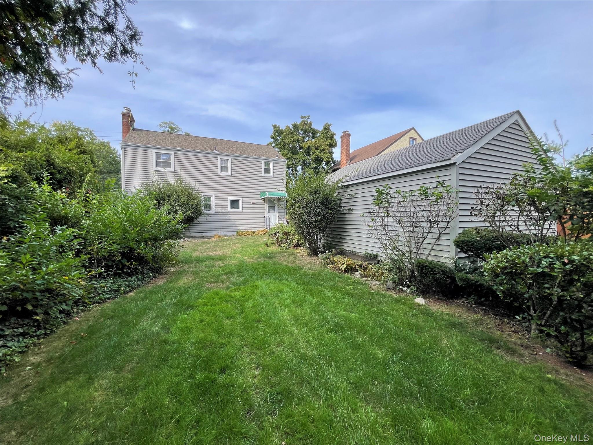 712 De Mott Ave Avenue, Baldwin, NY 11510