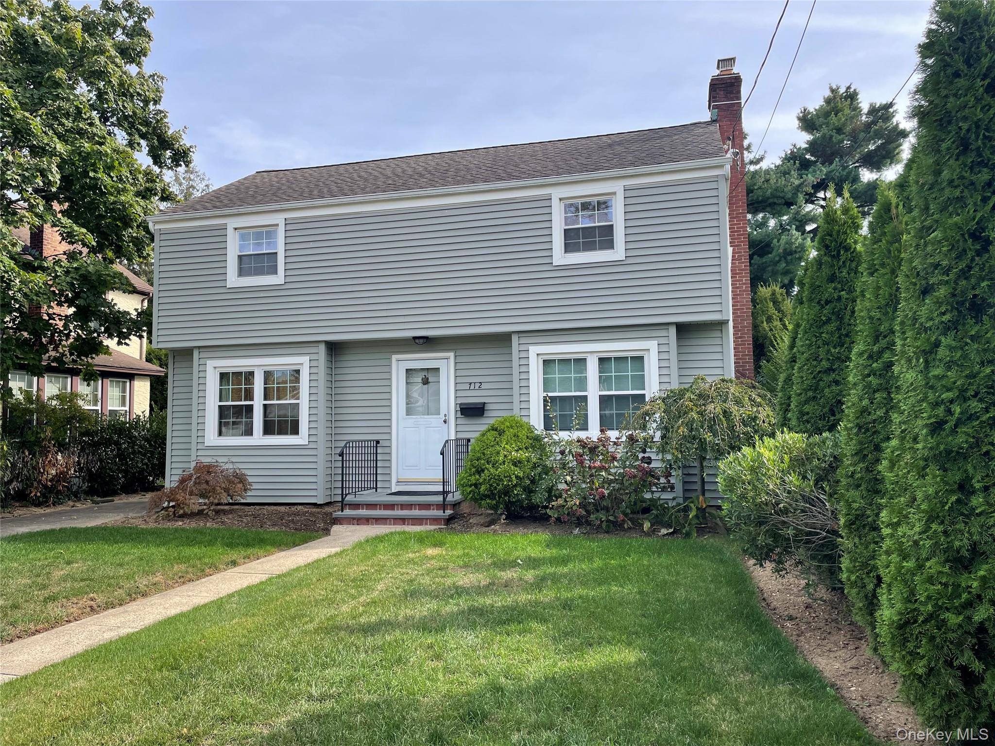 712 De Mott Ave Avenue, Baldwin, NY 11510