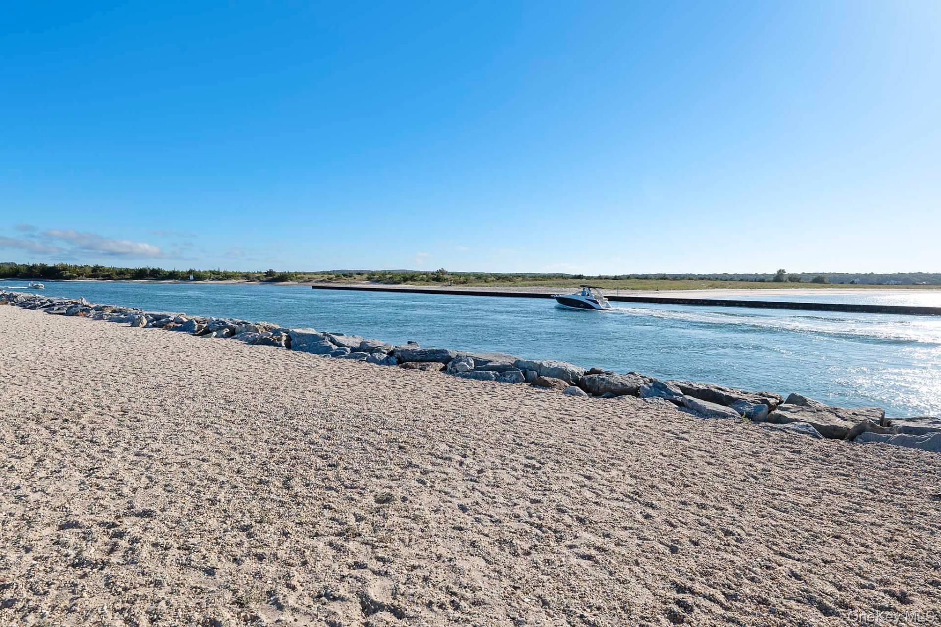 74 Richardson Avenue, Springs, NY 11937