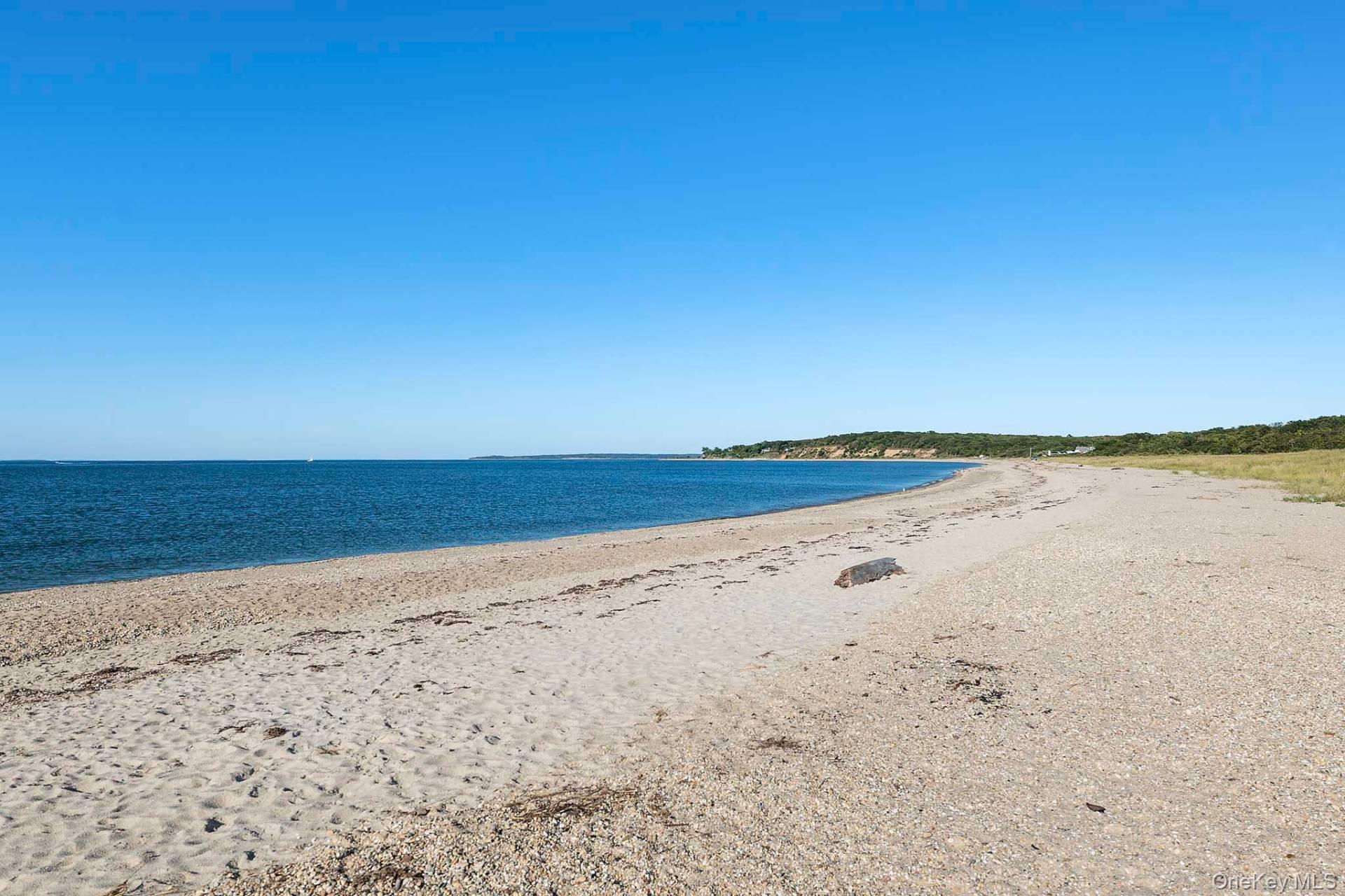 74 Richardson Avenue, Springs, NY 11937