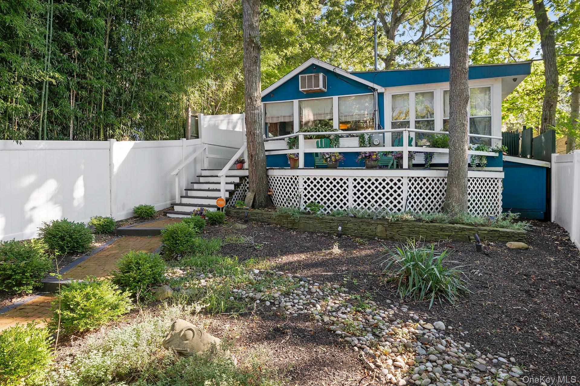 74 Richardson Avenue, Springs, NY 11937