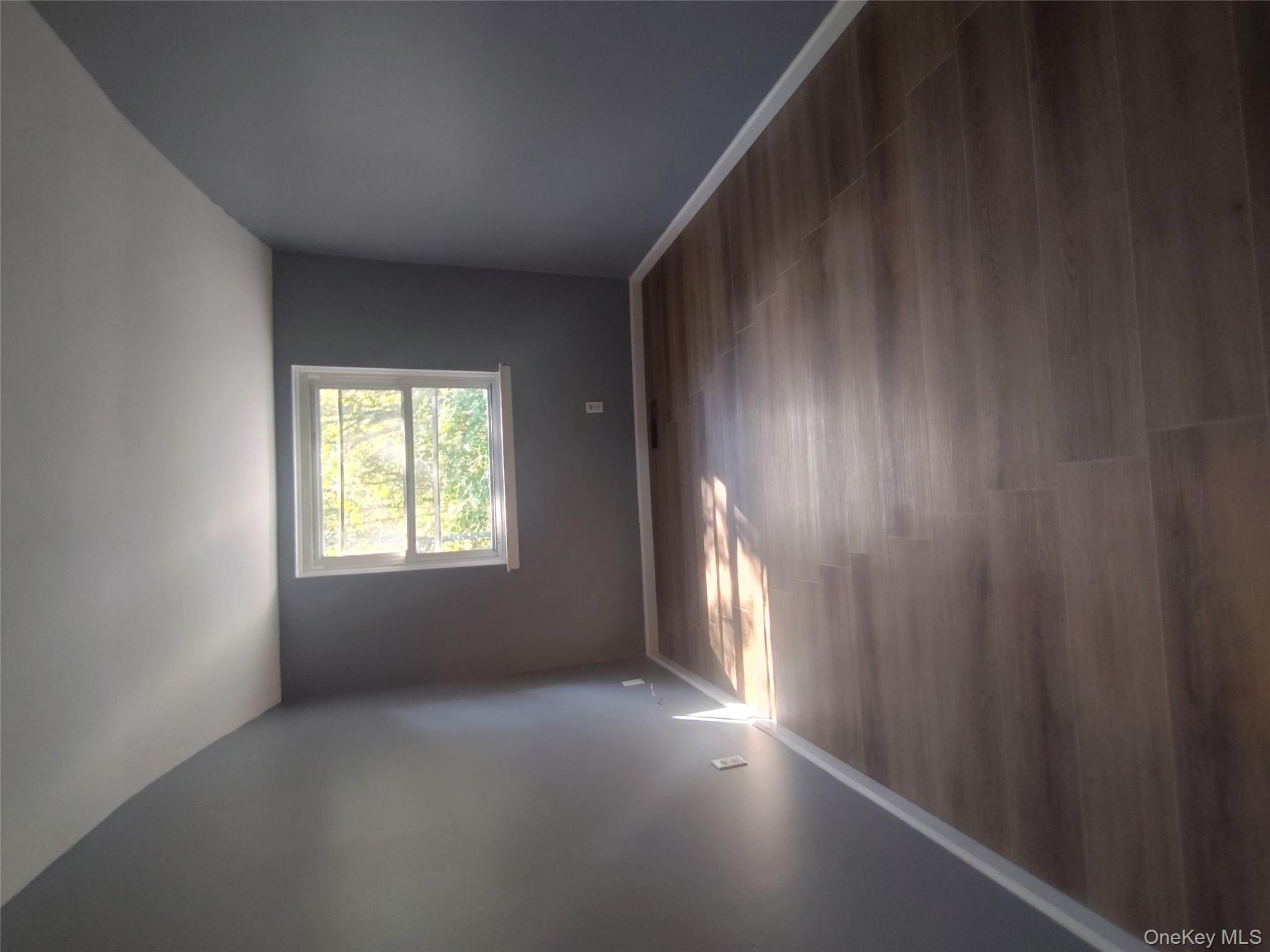 197 Hill Circle # 197, Calverton, NY 11933