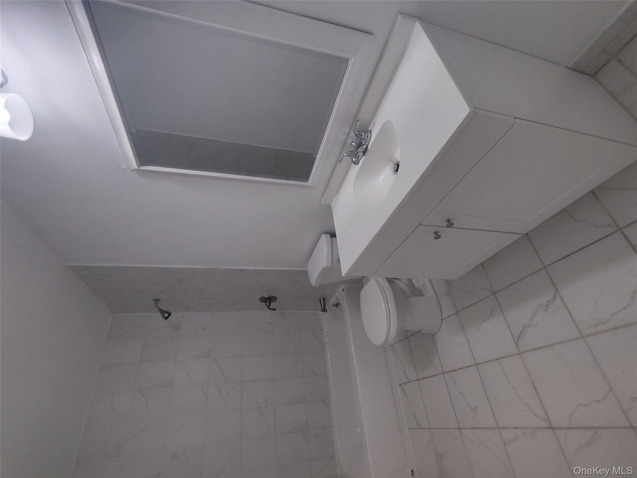 197 Hill Circle # 197, Calverton, NY 11933