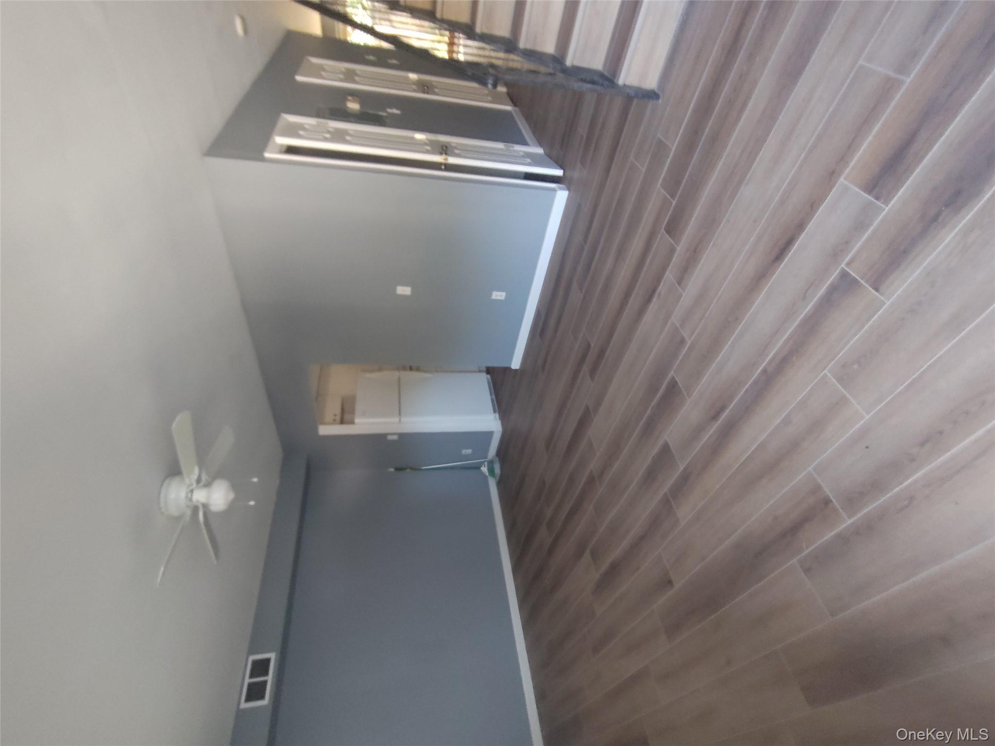 197 Hill Circle # 197, Calverton, NY 11933