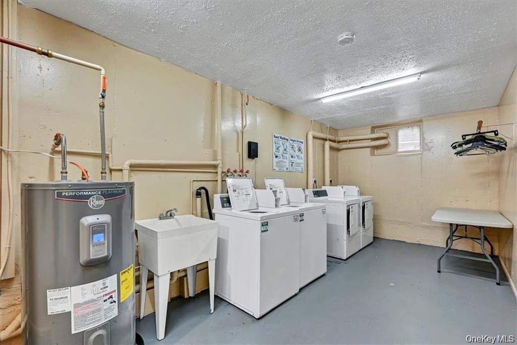 24 Village Park Drive # 1B, Fishkill, NY 12524