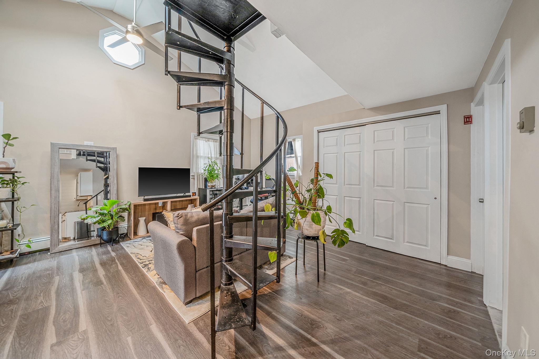 20 Kirby Lane, Lake Ronkonkoma, NY 11779