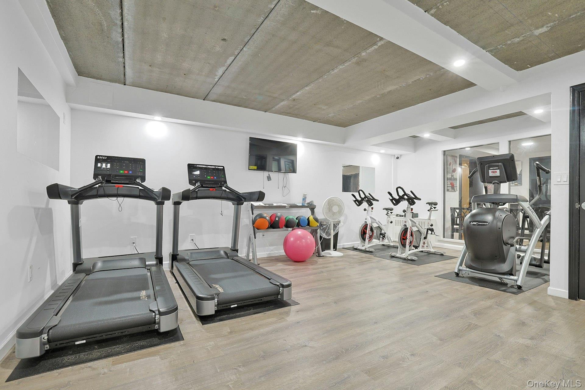 399 N Broadway # 2Q, Yonkers, NY 10701