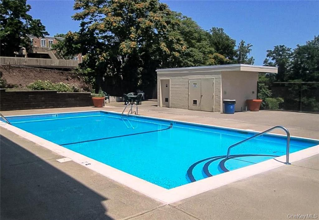 399 N Broadway # 2Q, Yonkers, NY 10701