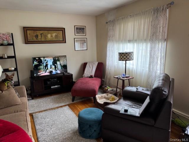 3 River Road, Hyde Park, NY 12538