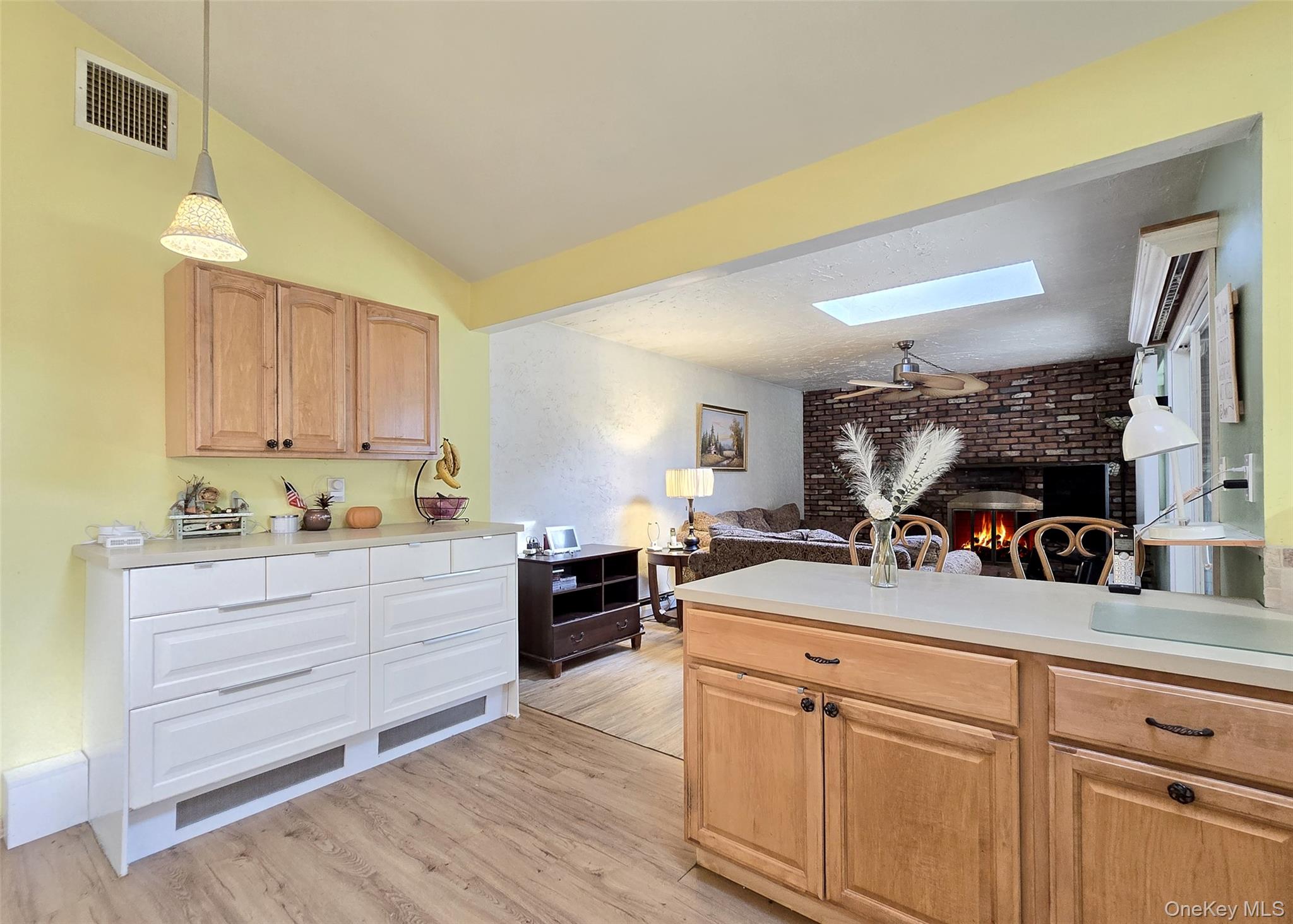 8 Gary Place, Selden, NY 11784