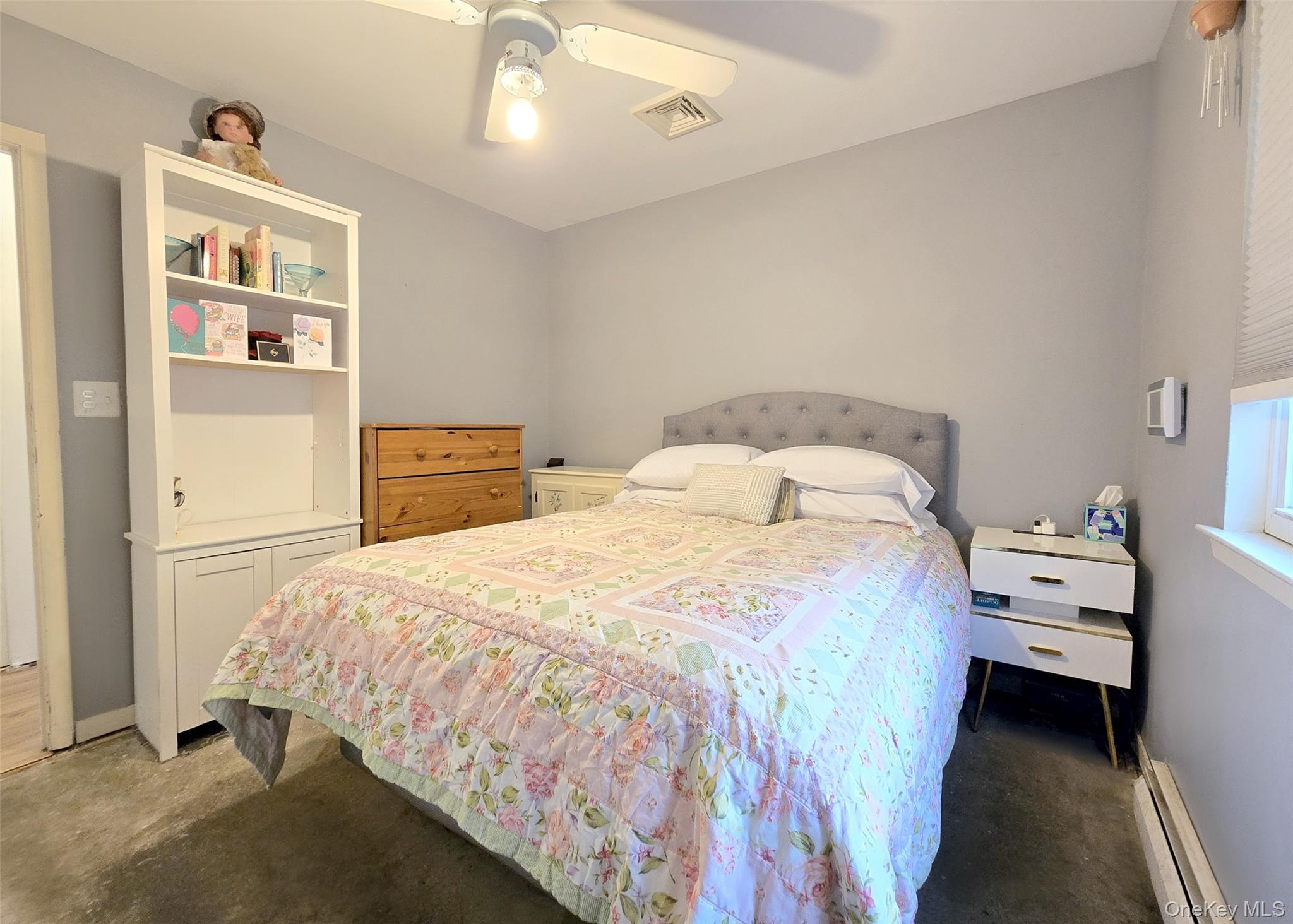 8 Gary Place, Selden, NY 11784