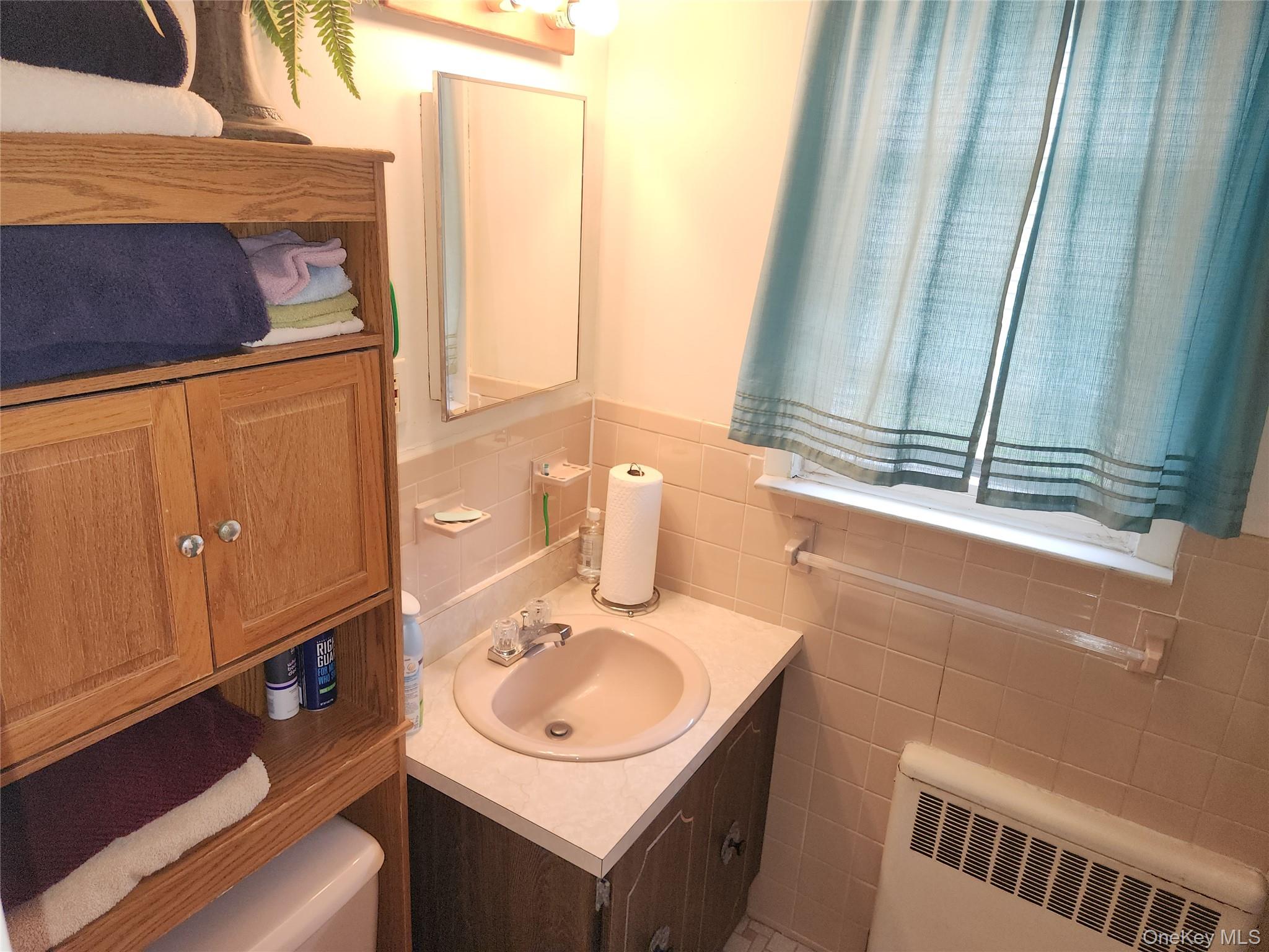 305 Warren Street, Uniondale, NY 11553