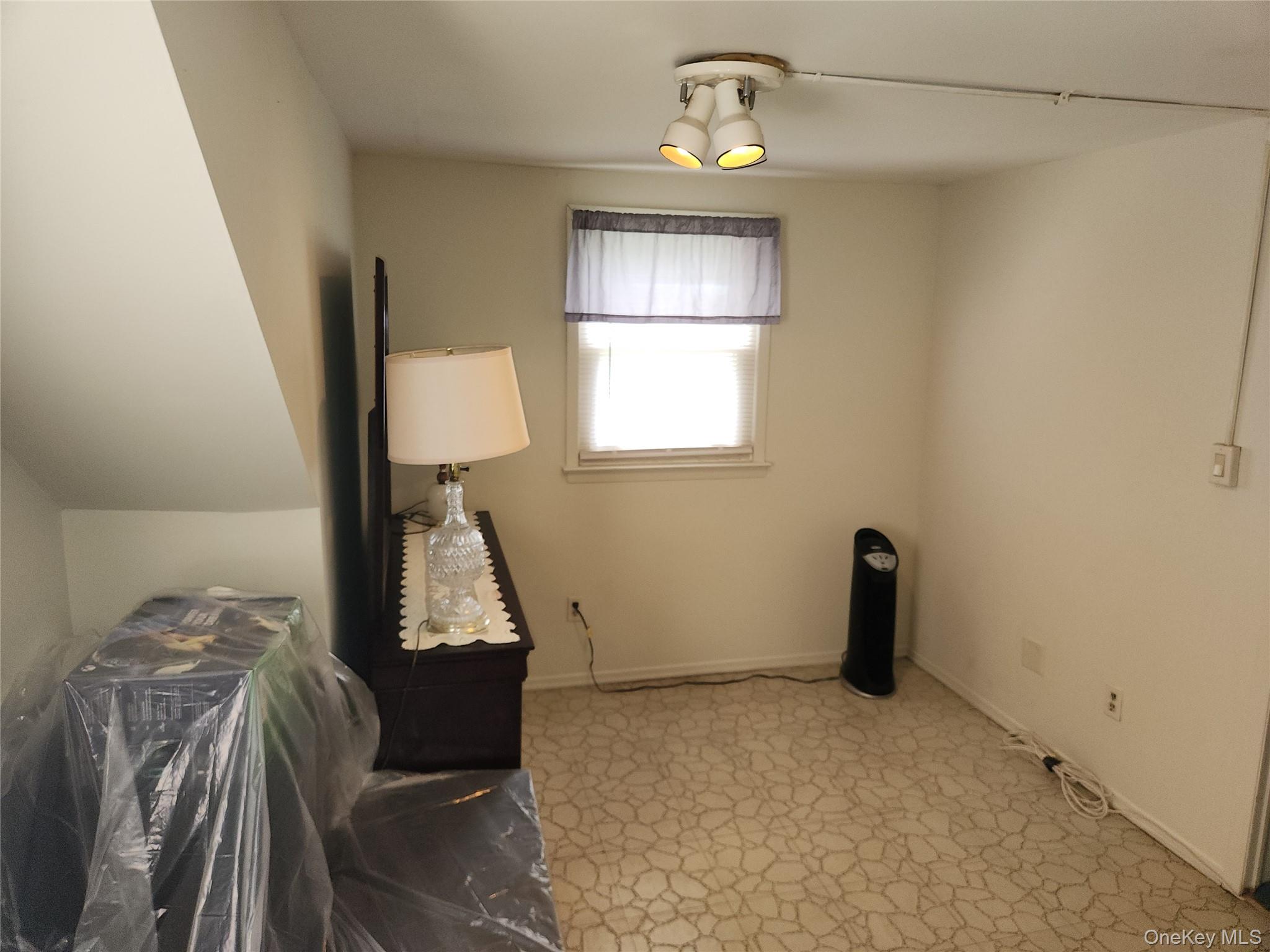 305 Warren Street, Uniondale, NY 11553