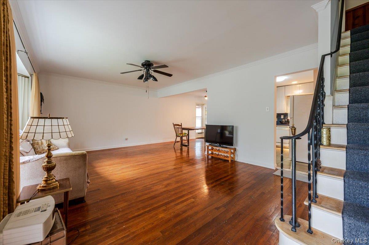 10 Linden Street, Malverne, NY 11565