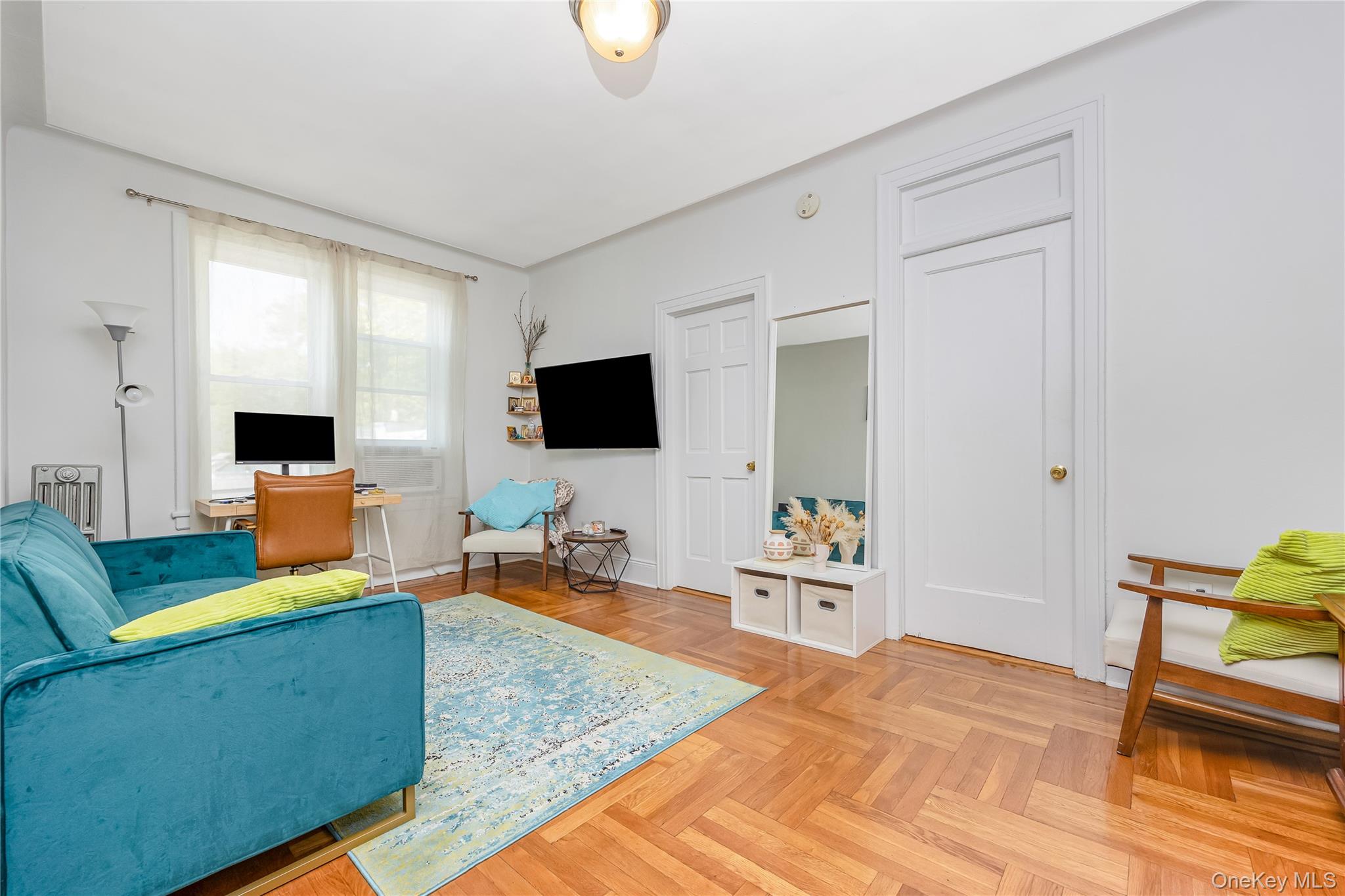 1872 W 9th Street, Brooklyn, NY 11223